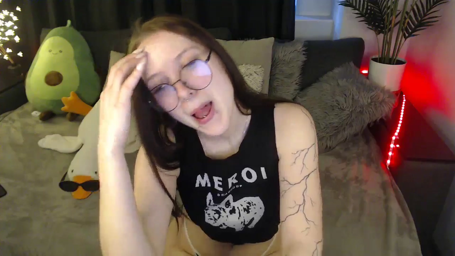 Gallery image thumbnail from SerenaSantos's myfreecams stream on, 04/13/2025, 13:11 image 4 of 20
