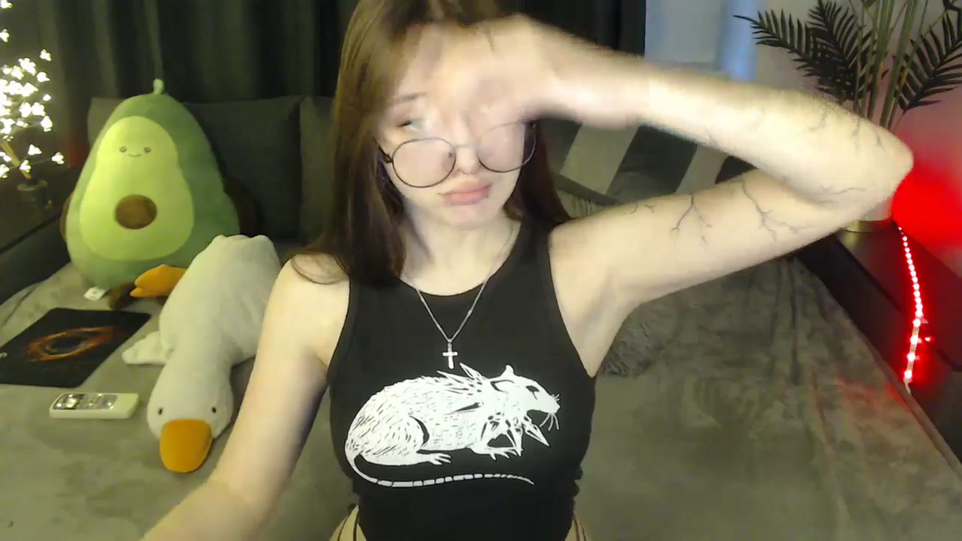 Gallery image thumbnail from SerenaSantos's myfreecams stream on, 04/14/2025, 13:38 image 14 of 20