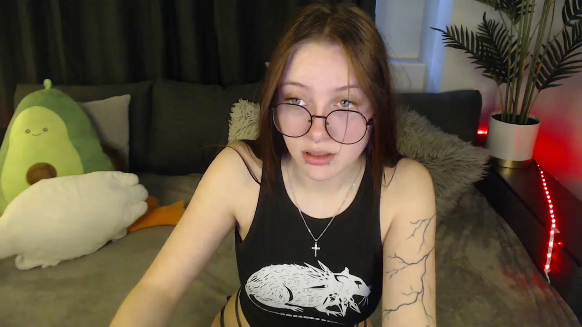 Gallery image thumbnail from SerenaSantos's myfreecams stream on, 04/18/2025, 10:09 image 8 of 20