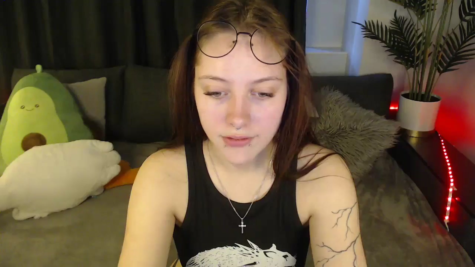 Gallery image thumbnail from SerenaSantos's myfreecams stream on, 04/18/2025, 10:09 image 6 of 20