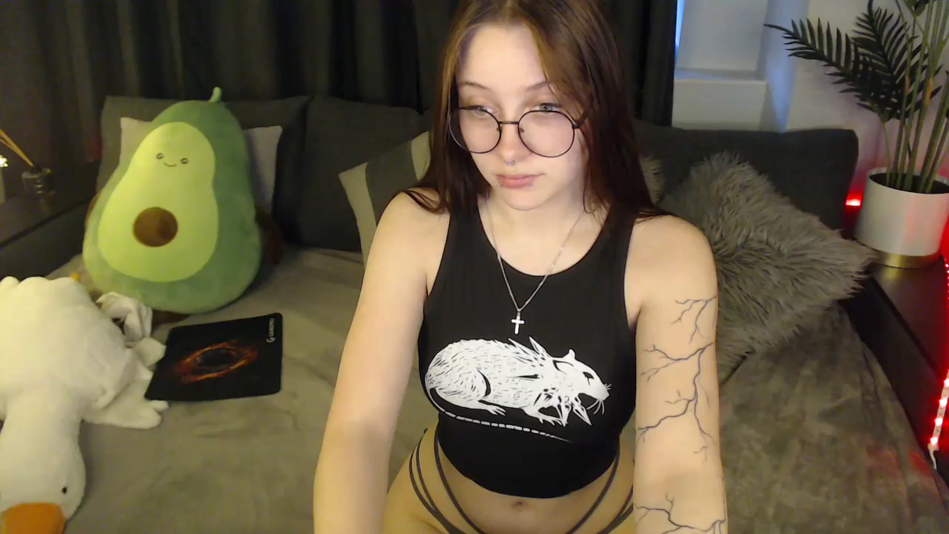 Gallery image thumbnail from SerenaSantos's myfreecams stream on, 04/18/2025, 12:46 image 1 of 20