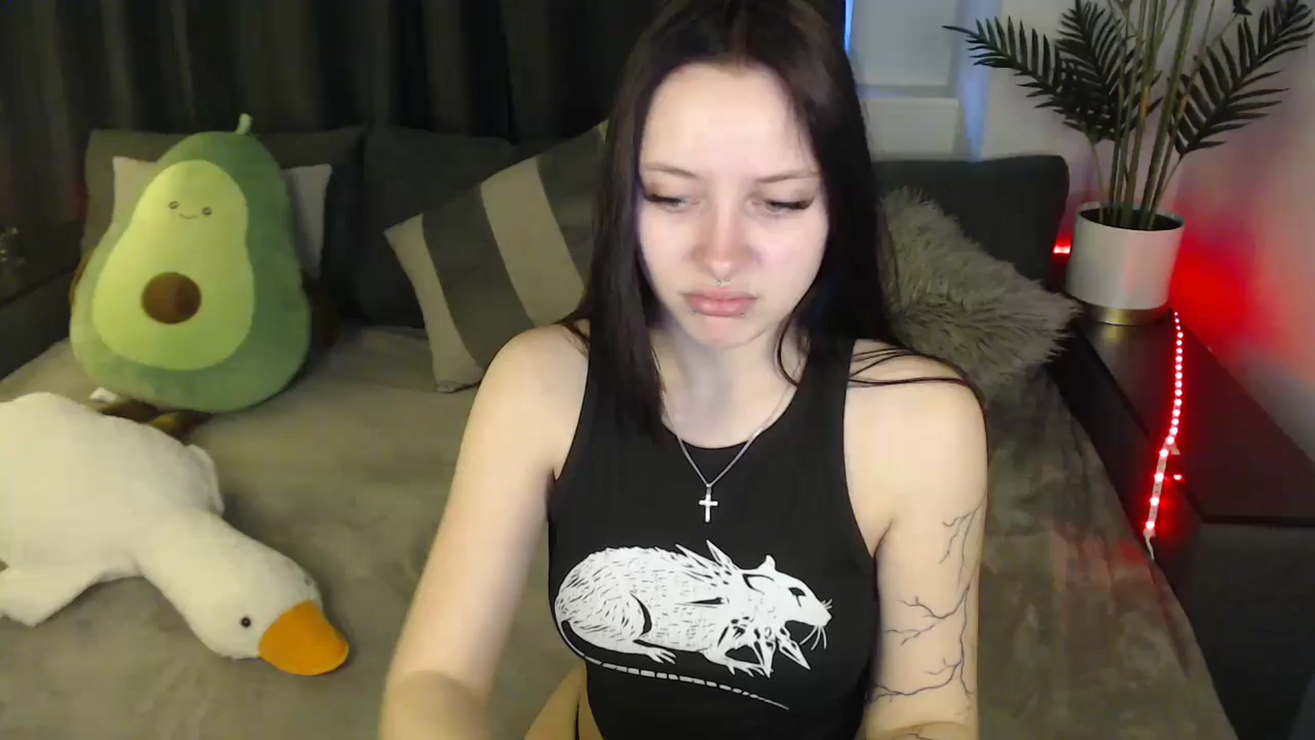 Gallery image thumbnail from SerenaSantos's myfreecams stream on, 04/20/2025, 08:42 image 14 of 20