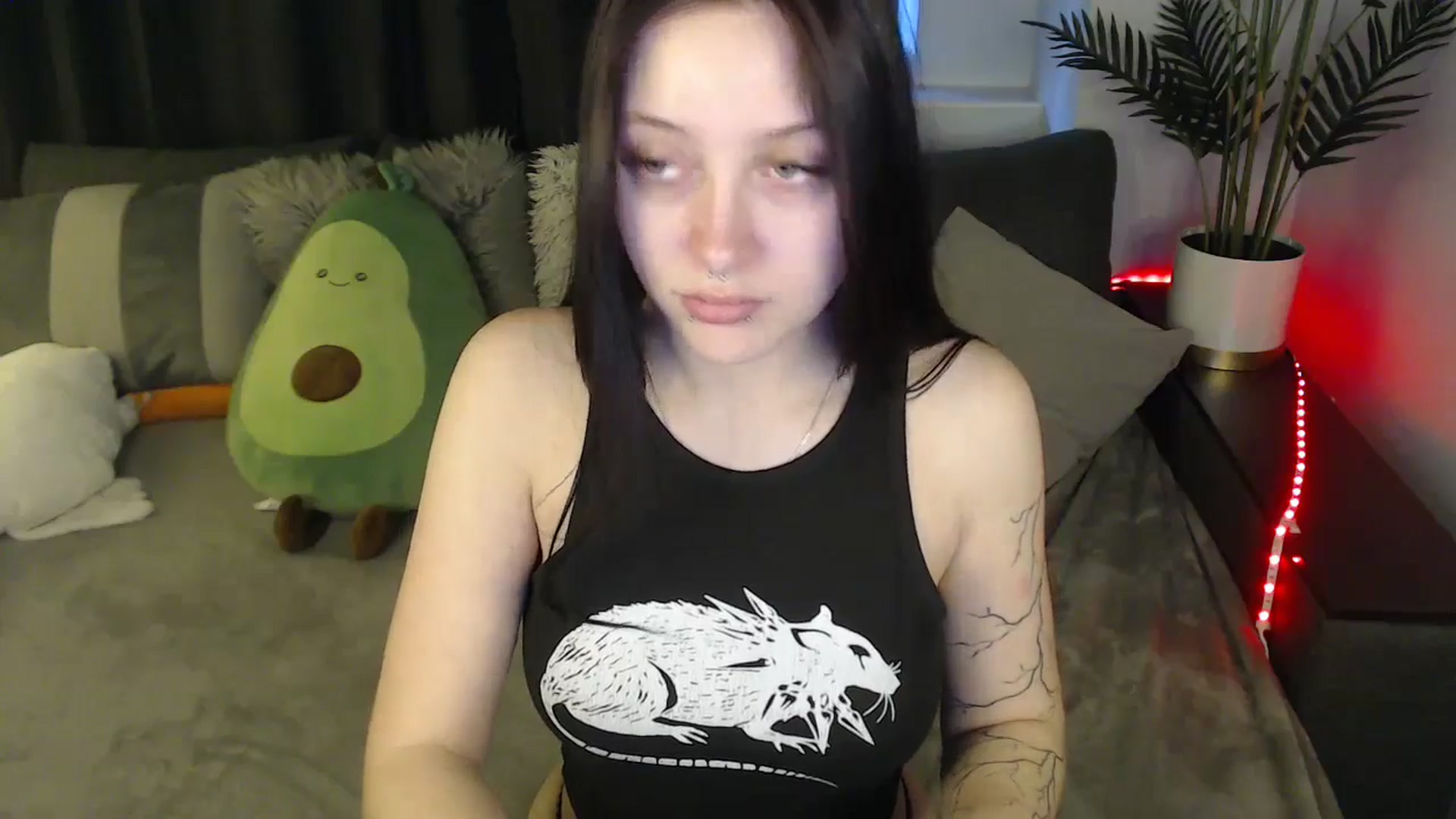 Gallery image thumbnail from SerenaSantos's myfreecams stream on, 04/22/2025, 08:51 image 14 of 20