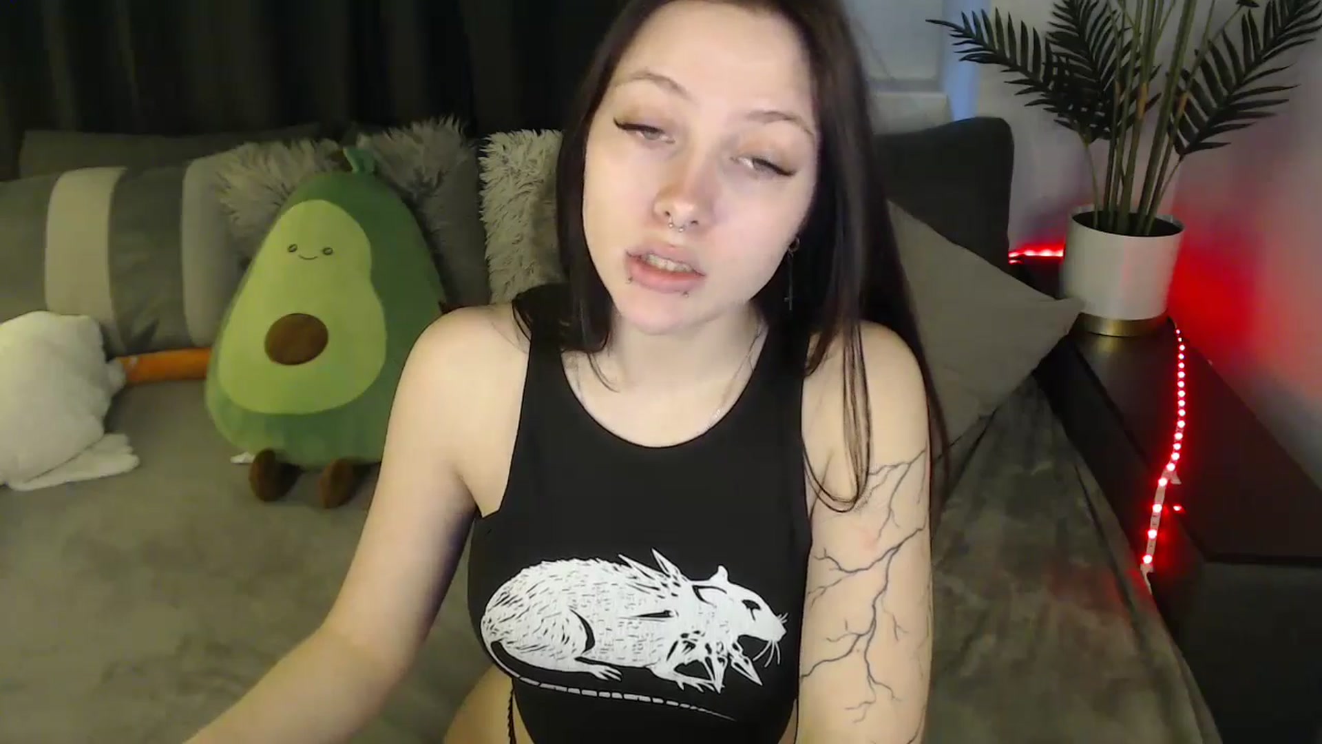 Gallery image thumbnail from SerenaSantos's myfreecams stream on, 04/22/2025, 08:51 image 16 of 20