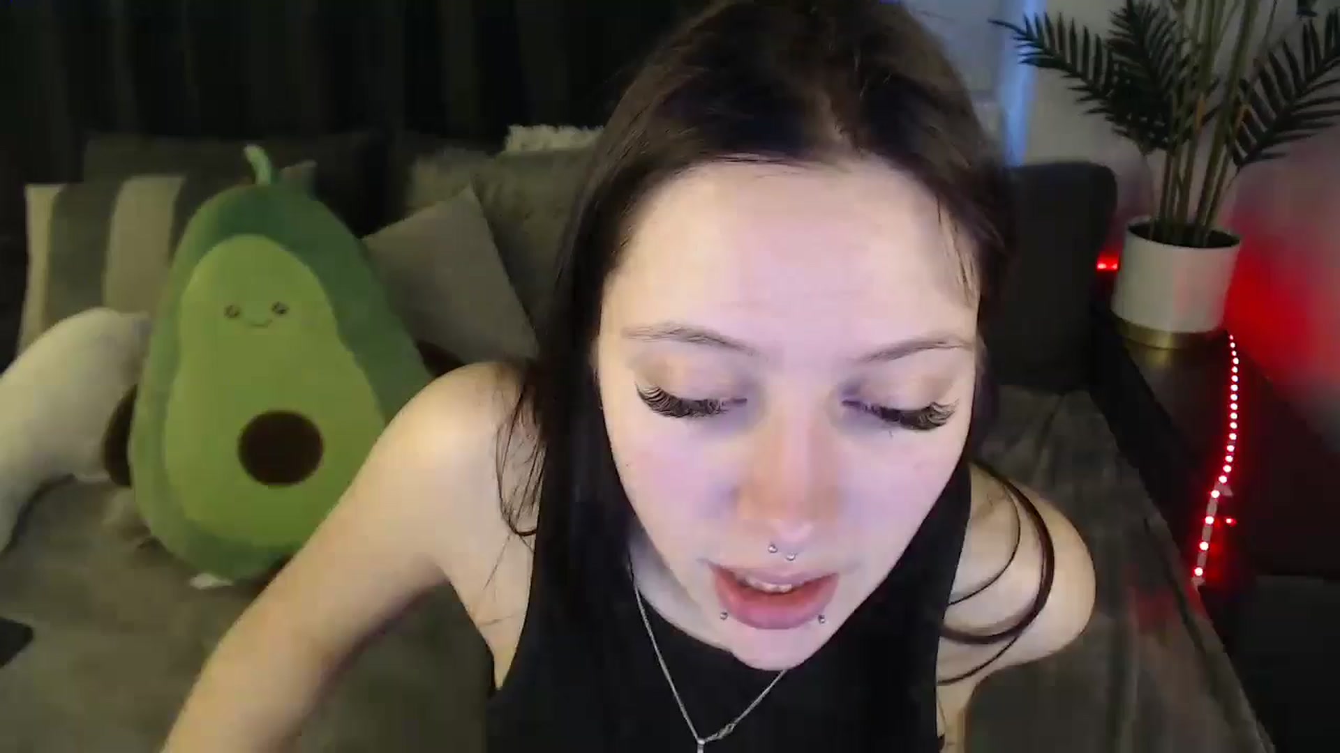 Gallery image thumbnail from SerenaSantos's myfreecams stream on, 04/22/2025, 11:54 image 20 of 20