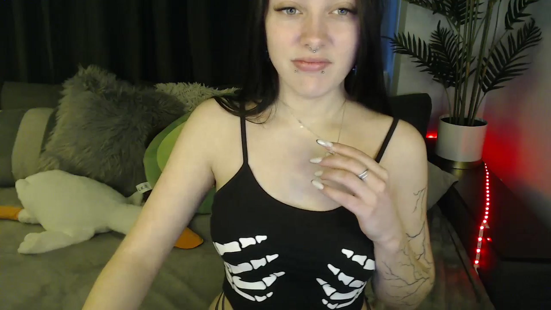 Gallery image thumbnail from SerenaSantos's myfreecams stream on, 04/25/2025, 09:39 image 5 of 20
