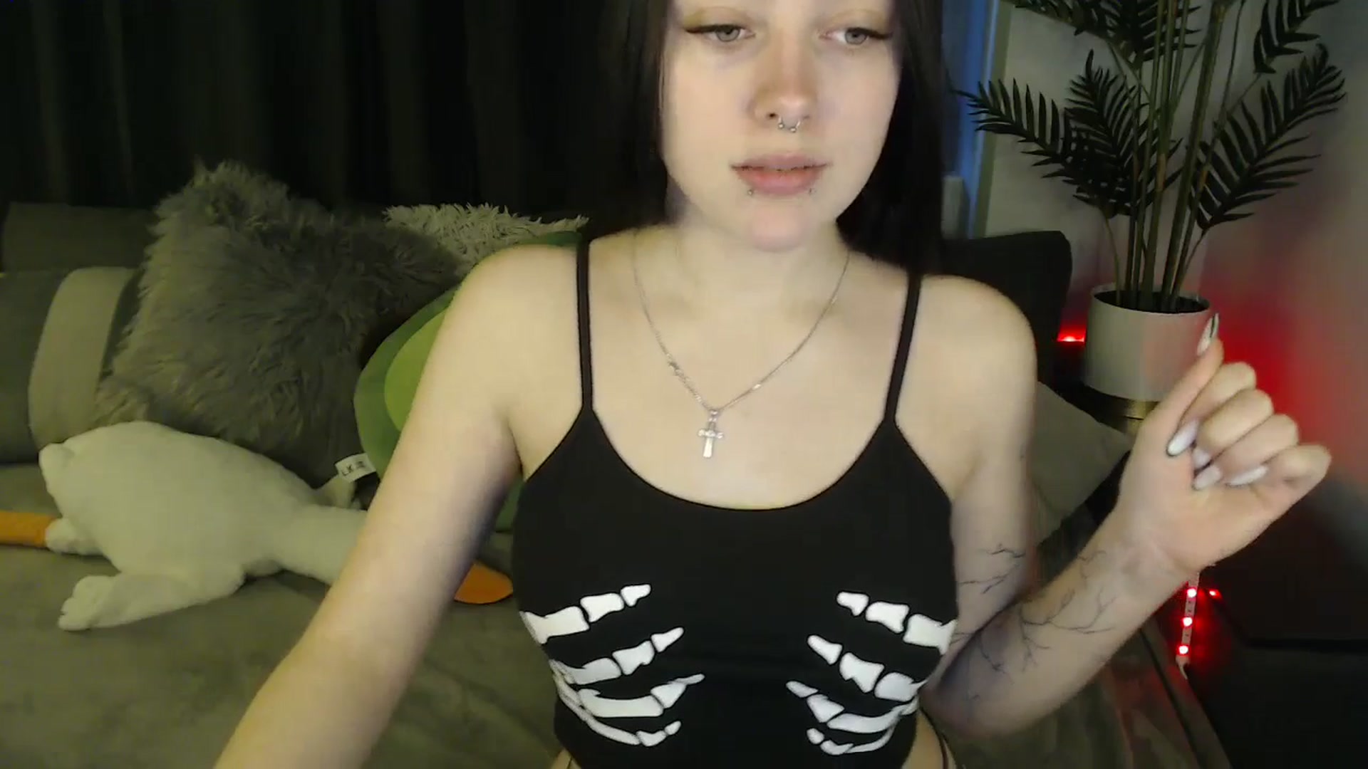 Gallery image thumbnail from SerenaSantos's myfreecams stream on, 04/25/2025, 10:01 image 6 of 20