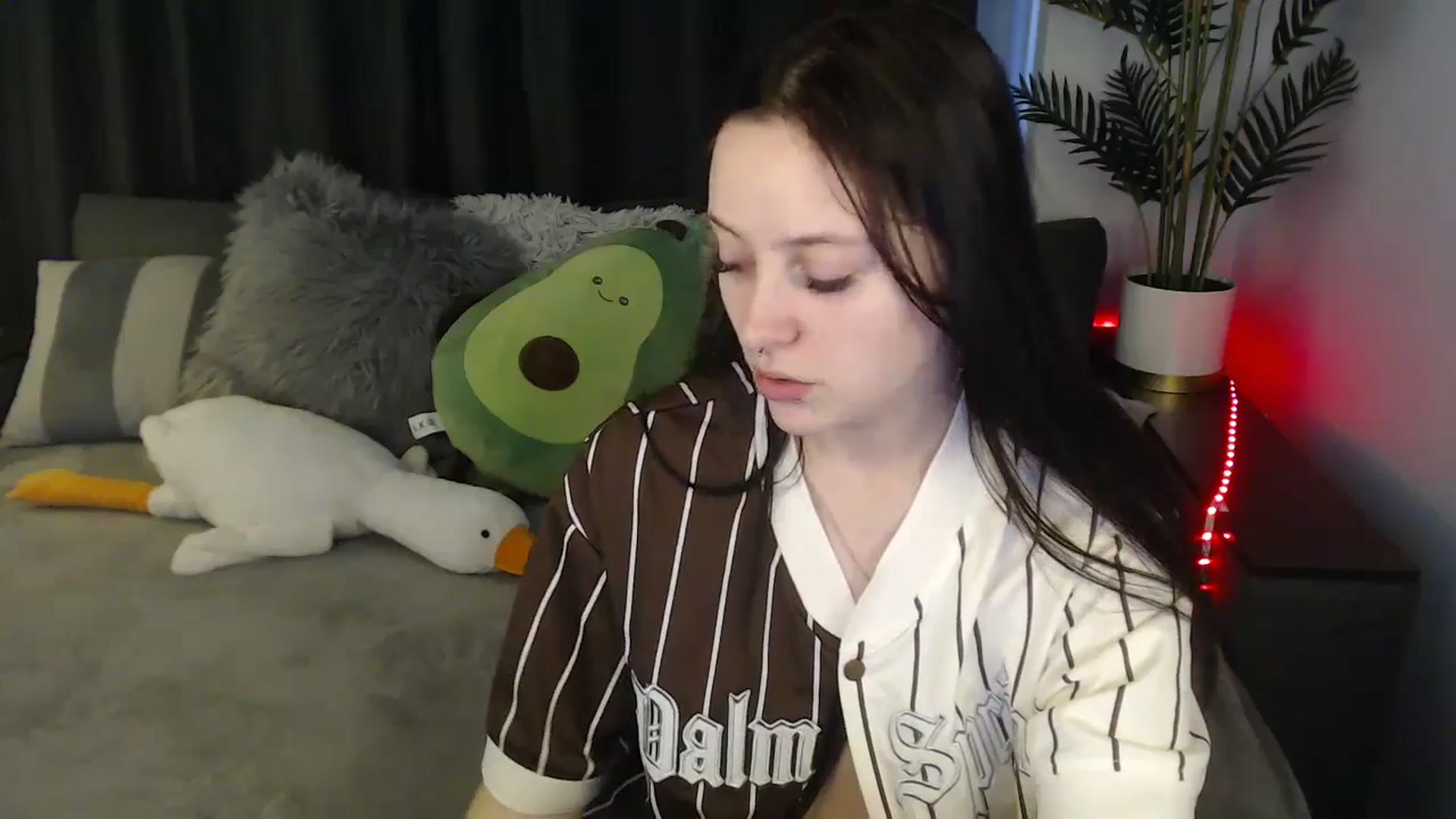 Gallery image thumbnail from SerenaSantos's myfreecams stream on, 04/25/2025, 13:58 image 20 of 20