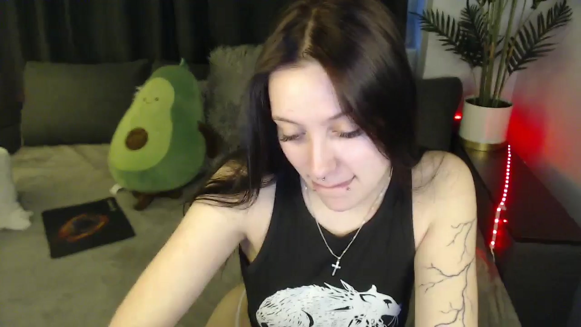 Gallery image thumbnail from SerenaSantos's myfreecams stream on, 04/29/2025, 11:36 image 19 of 20