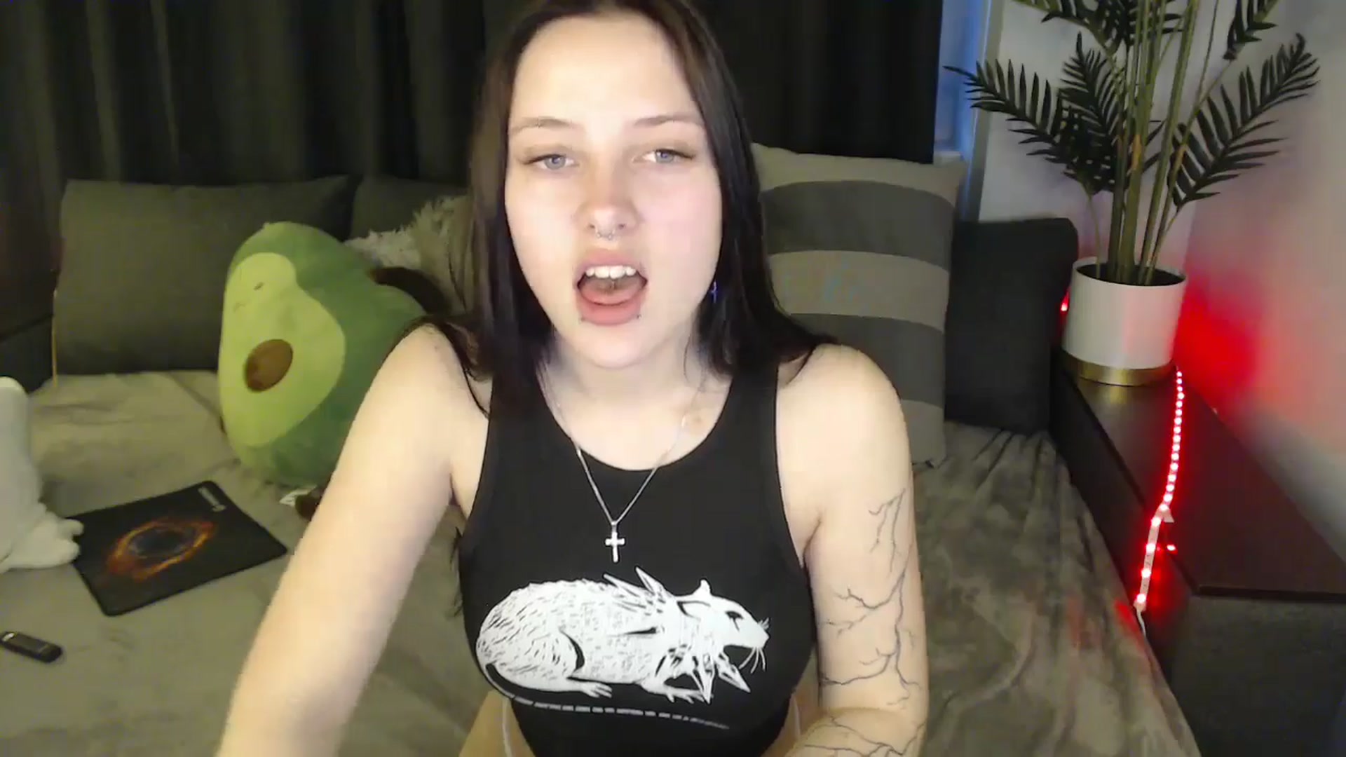 Gallery image thumbnail from SerenaSantos's myfreecams stream on, 04/29/2025, 13:42 image 7 of 20