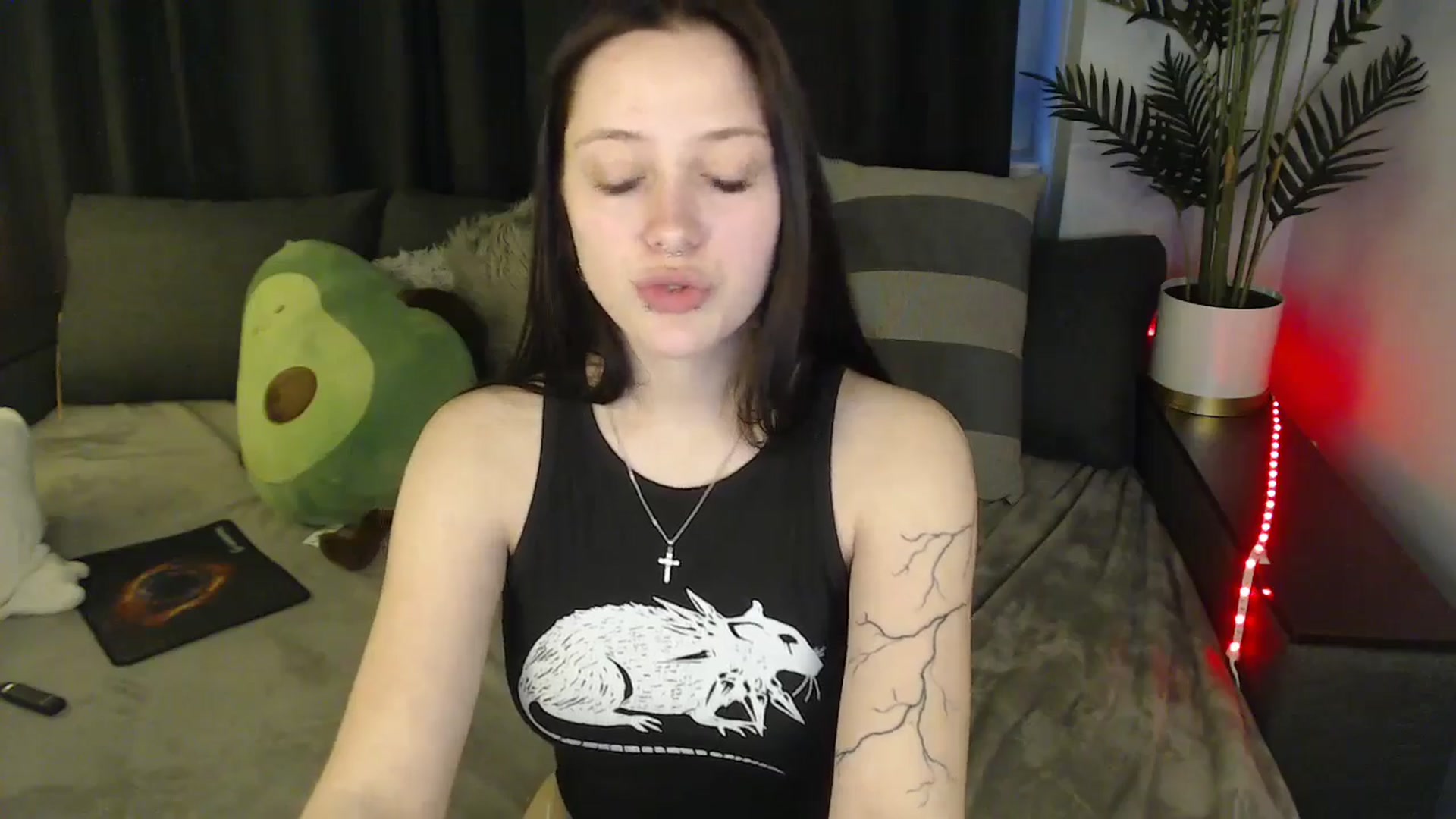 Gallery image thumbnail from SerenaSantos's myfreecams stream on, 04/29/2025, 13:42 image 18 of 20