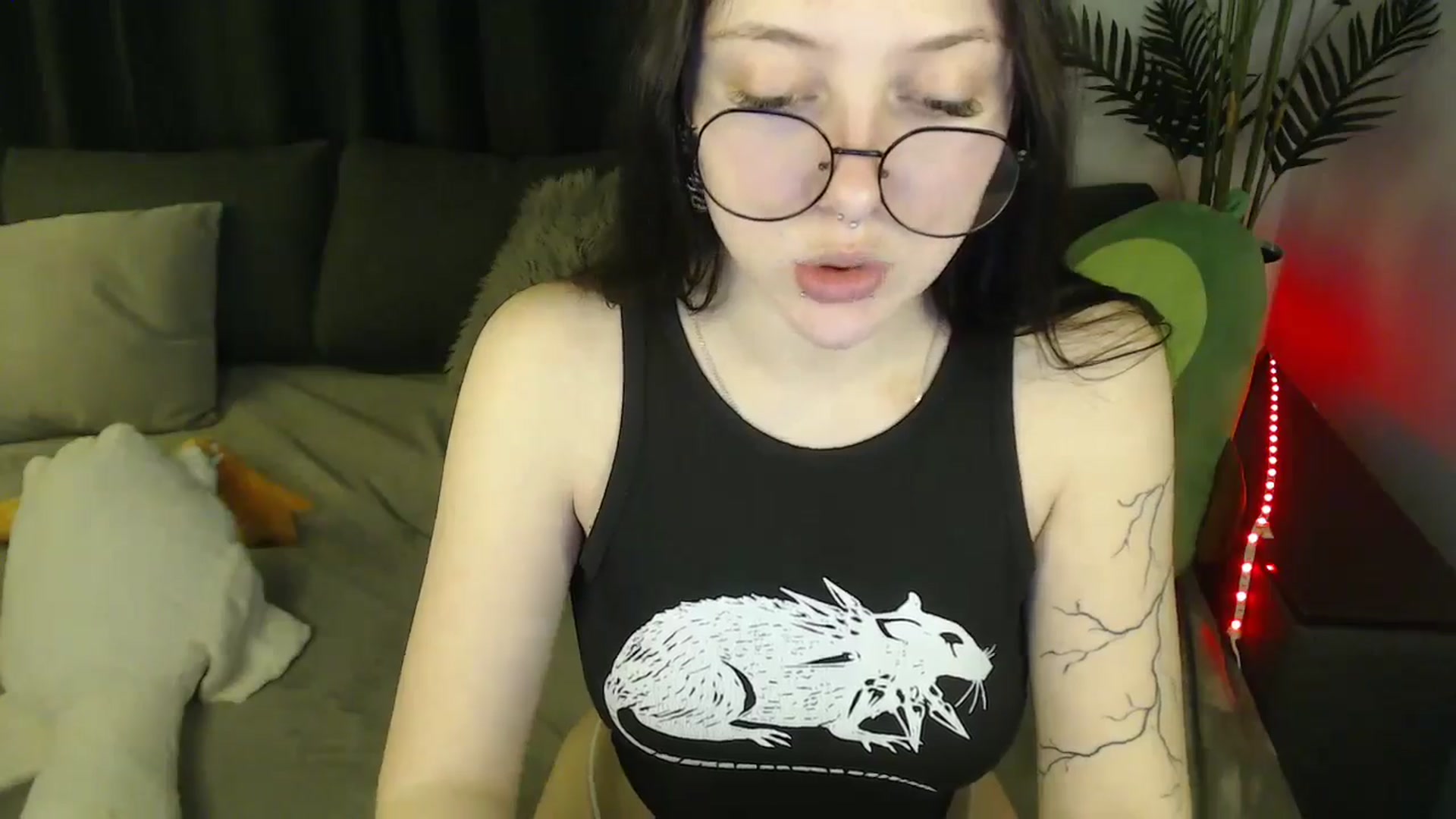 Gallery image thumbnail from SerenaSantos's myfreecams stream on, 04/30/2025, 12:18 image 7 of 20