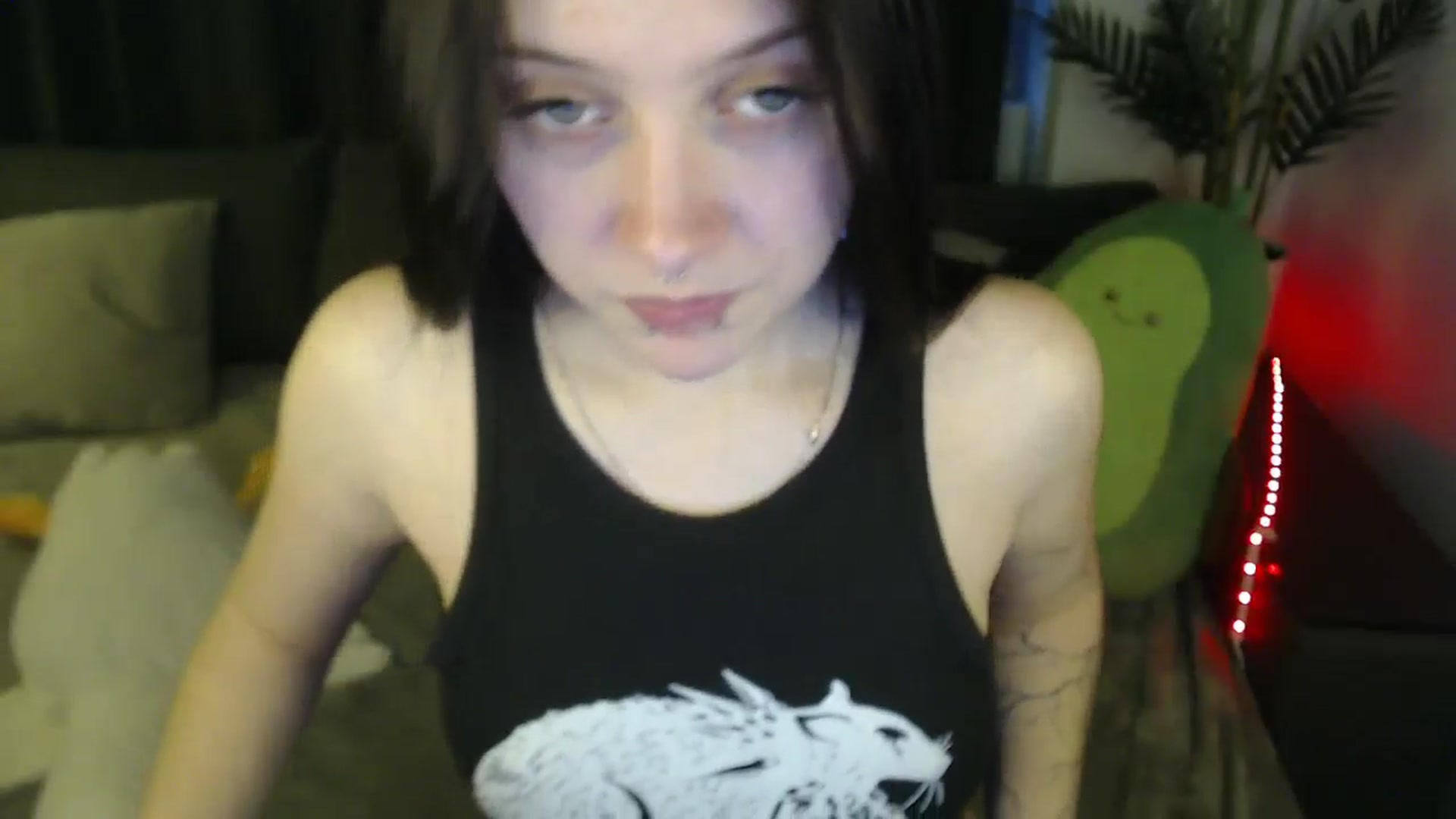 Gallery image thumbnail from SerenaSantos's myfreecams stream on, 04/30/2025, 12:18 image 17 of 20