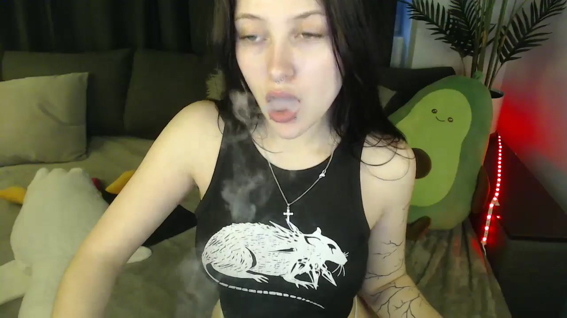Gallery image thumbnail from SerenaSantos's myfreecams stream on, 04/30/2025, 13:18 image 14 of 20