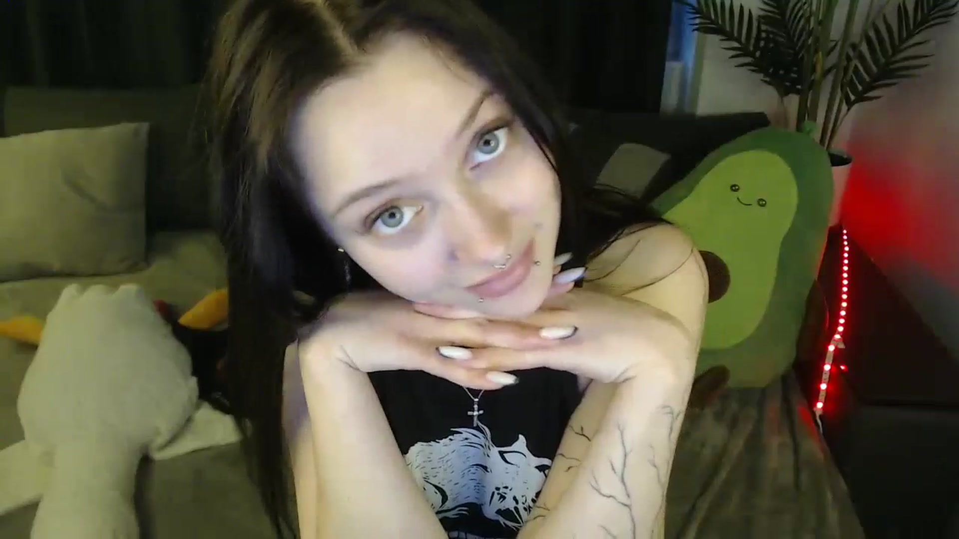 Gallery image thumbnail from SerenaSantos's myfreecams stream on, 04/30/2025, 13:18 image 8 of 20