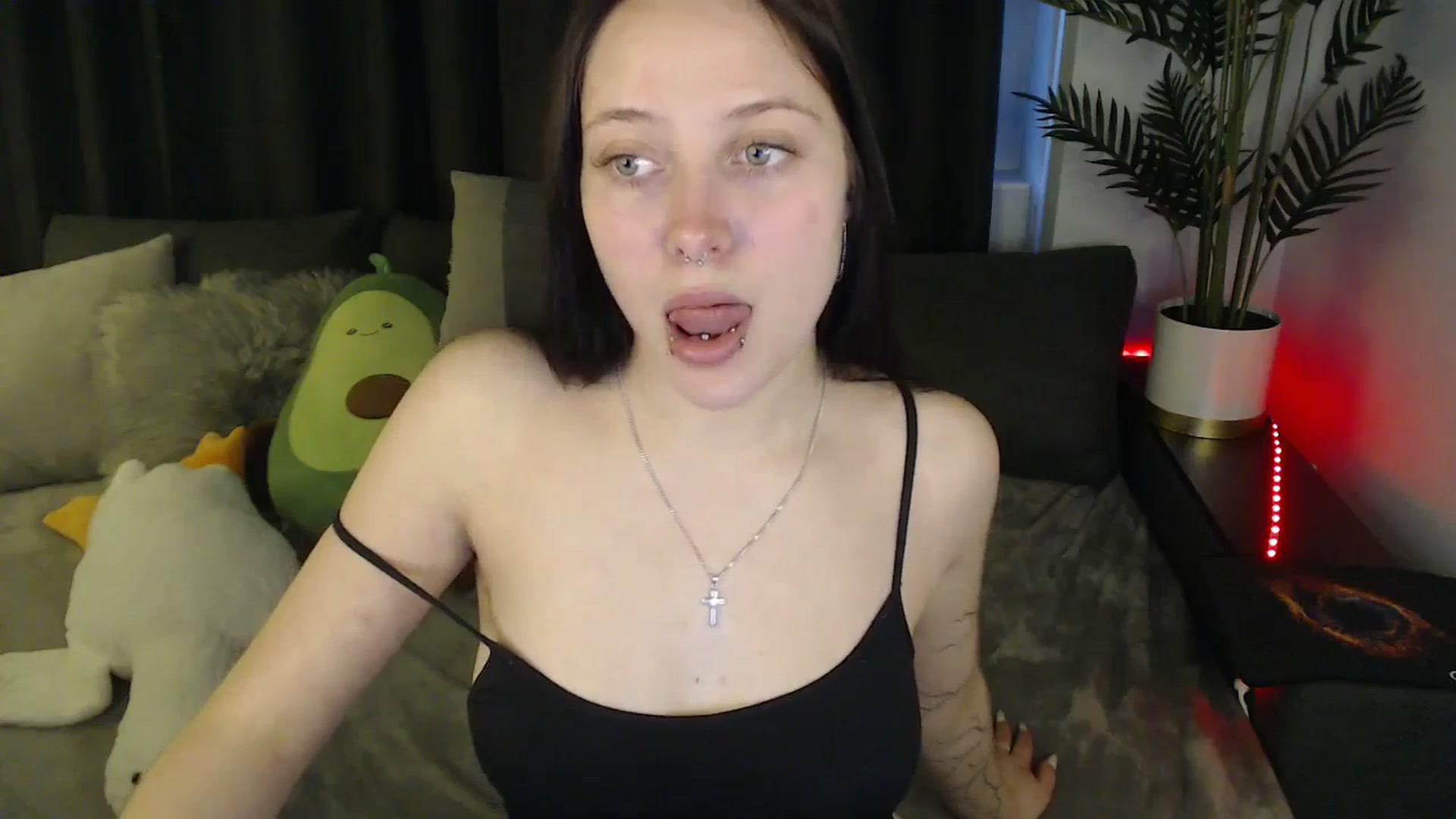 Gallery image thumbnail from SerenaSantos's myfreecams stream on, 05/12/2025, 14:04 image 19 of 20