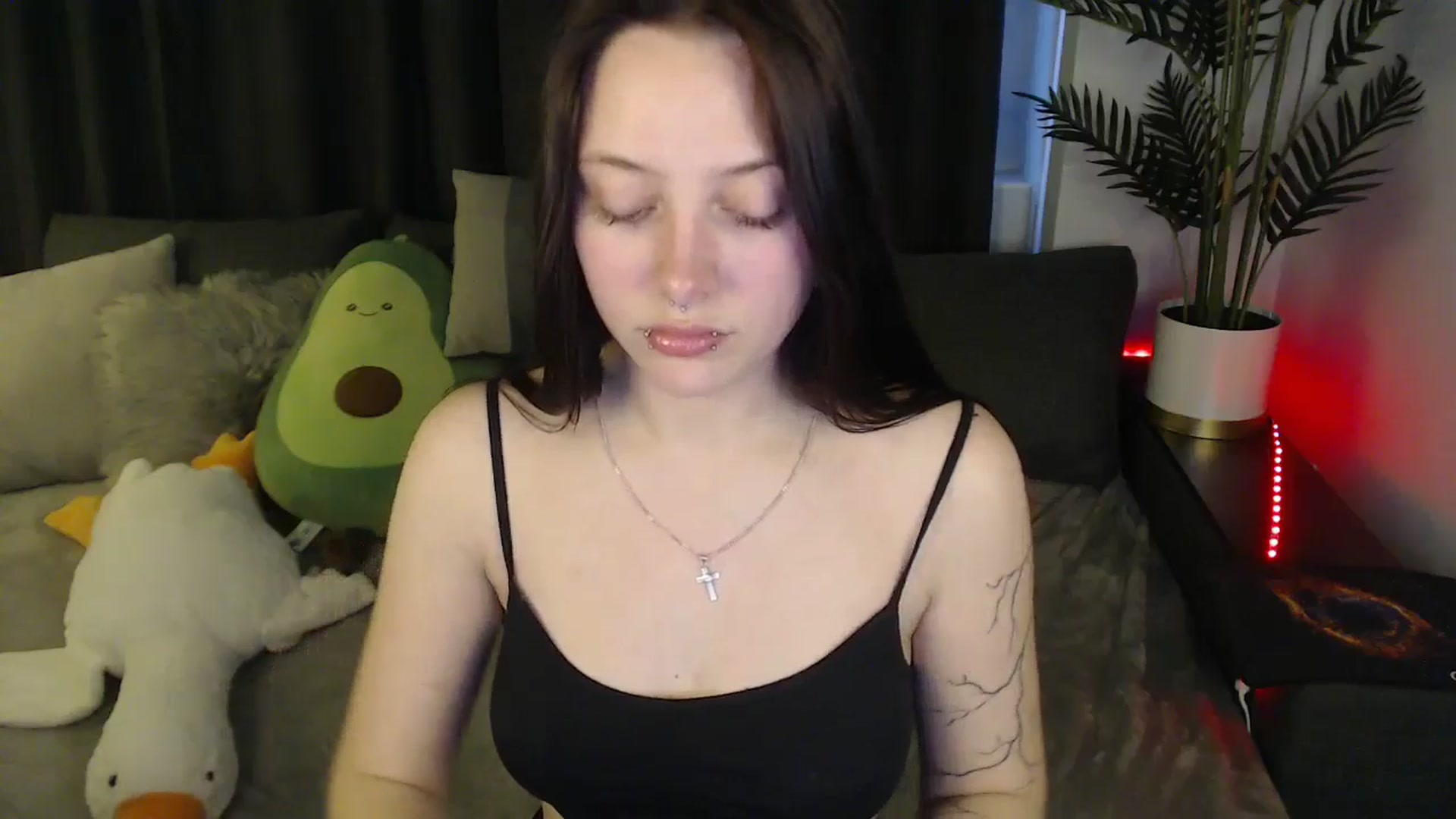 Gallery image thumbnail from SerenaSantos's myfreecams stream on, 05/12/2025, 14:04 image 2 of 20