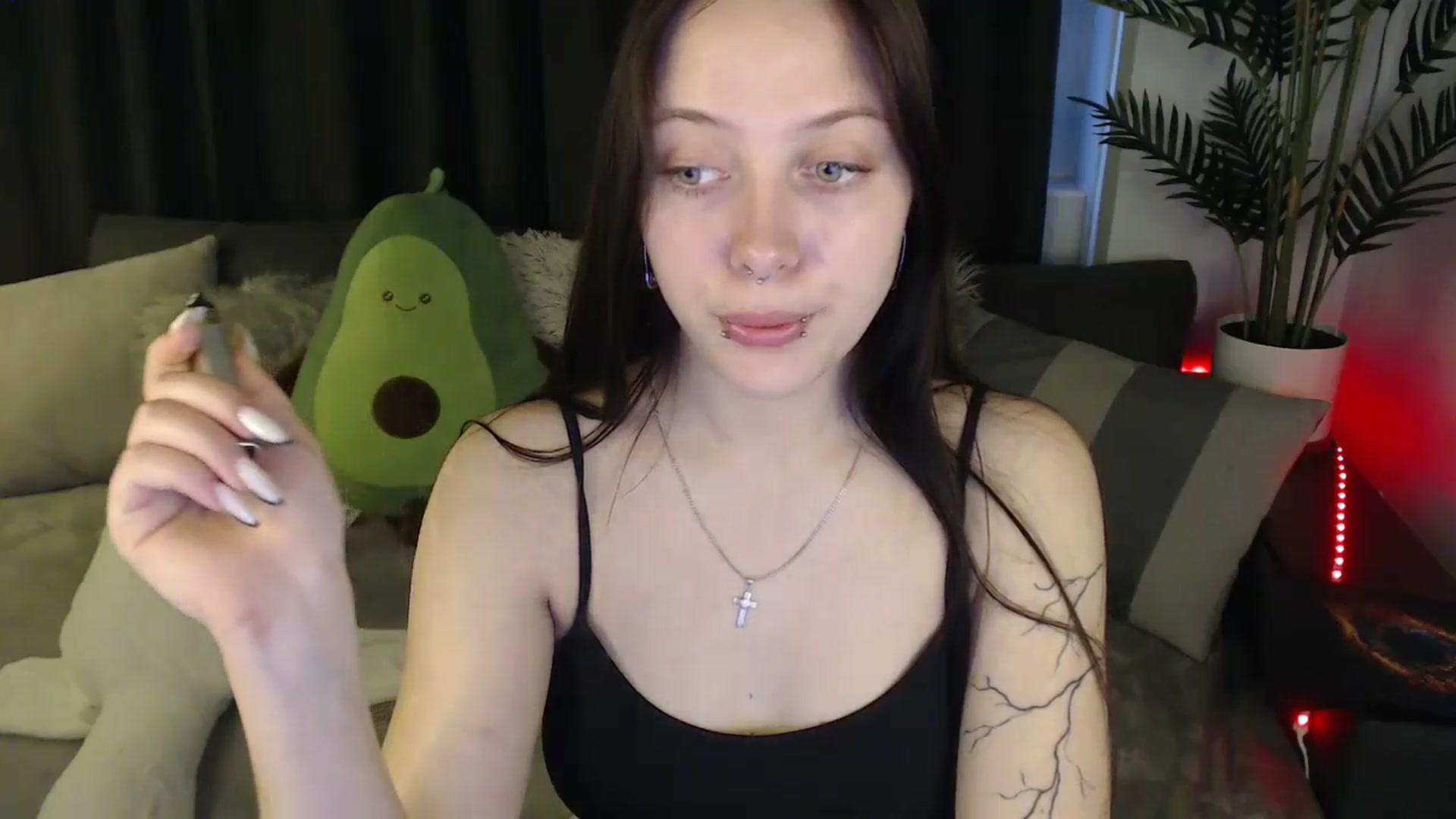 Gallery image thumbnail from SerenaSantos's myfreecams stream on, 05/13/2025, 10:52 image 15 of 20