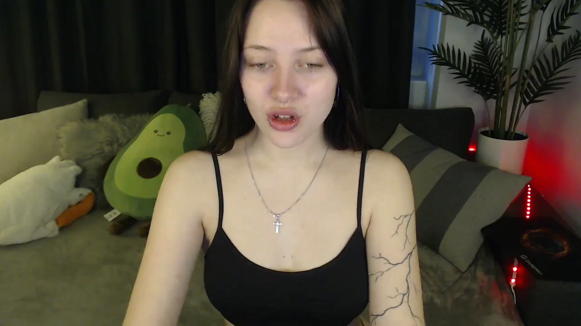 Gallery image thumbnail from SerenaSantos's myfreecams stream on, 05/16/2025, 08:23 image 20 of 20