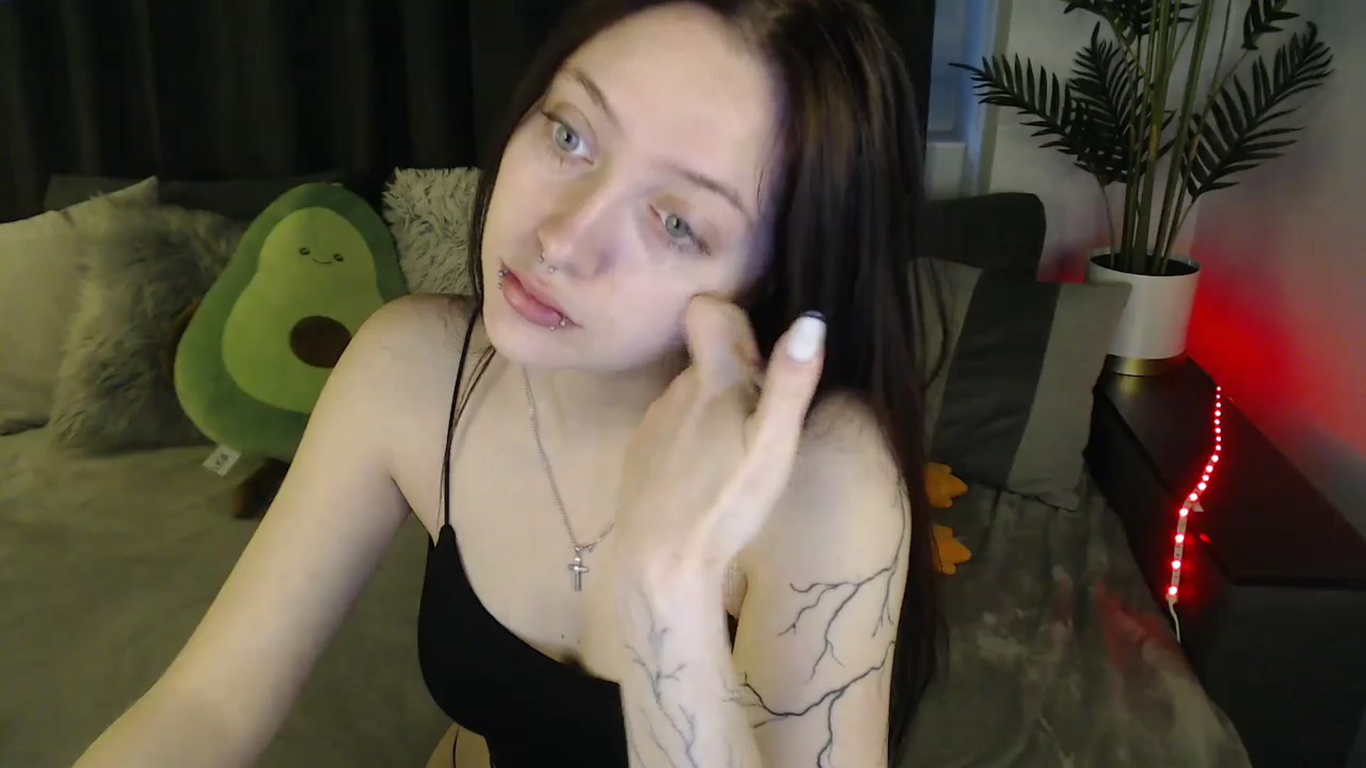 Gallery image thumbnail from SerenaSantos's myfreecams stream on, 05/20/2025, 08:26 image 14 of 20