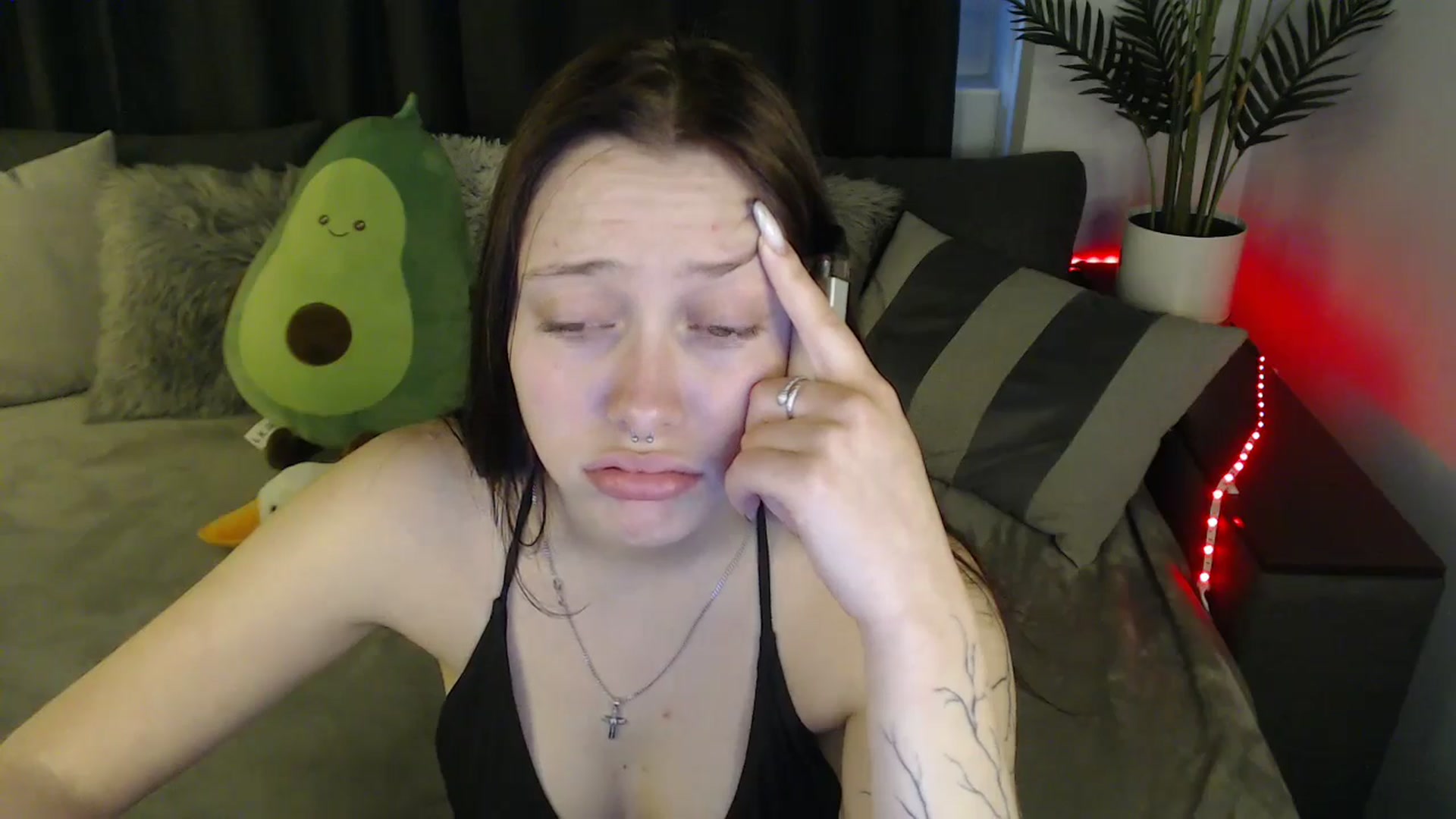 Gallery image thumbnail from SerenaSantos's myfreecams stream on, 05/24/2025, 12:50 image 8 of 20