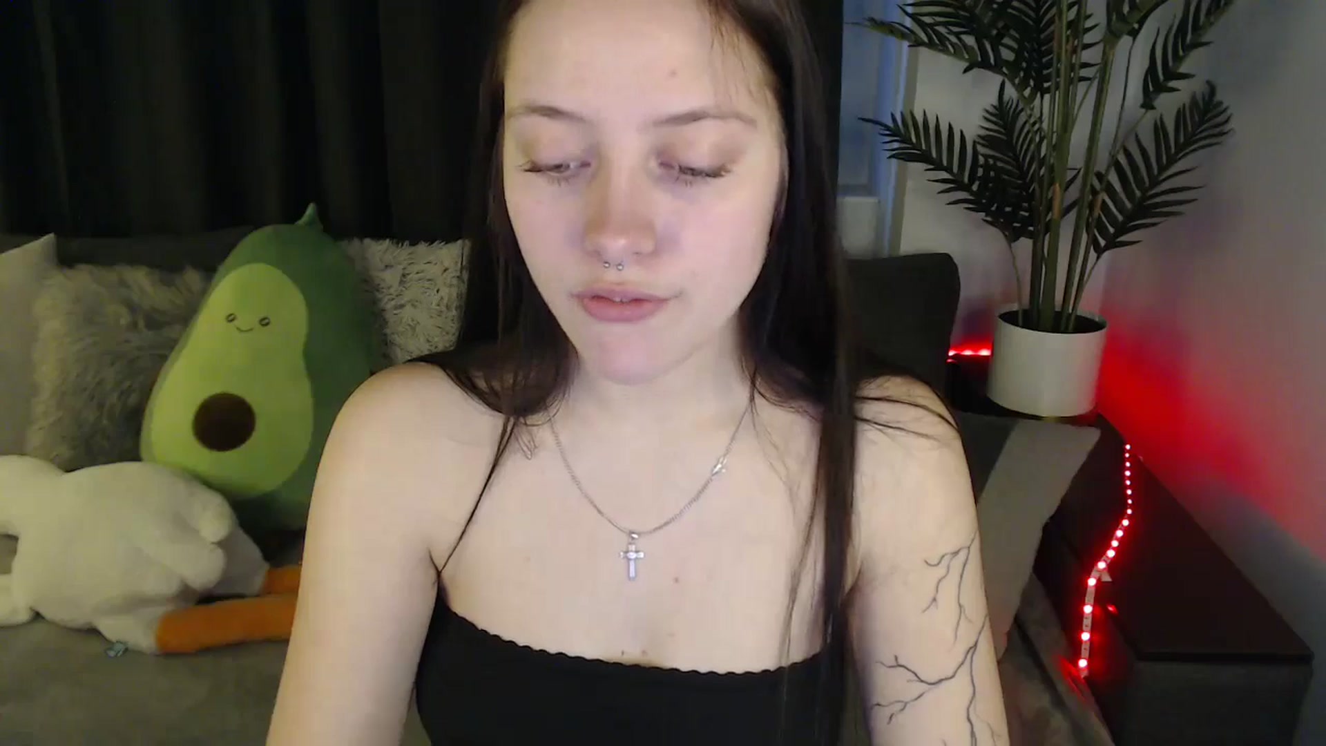 Gallery image thumbnail from SerenaSantos's myfreecams stream on, 05/25/2025, 09:50 image 12 of 20