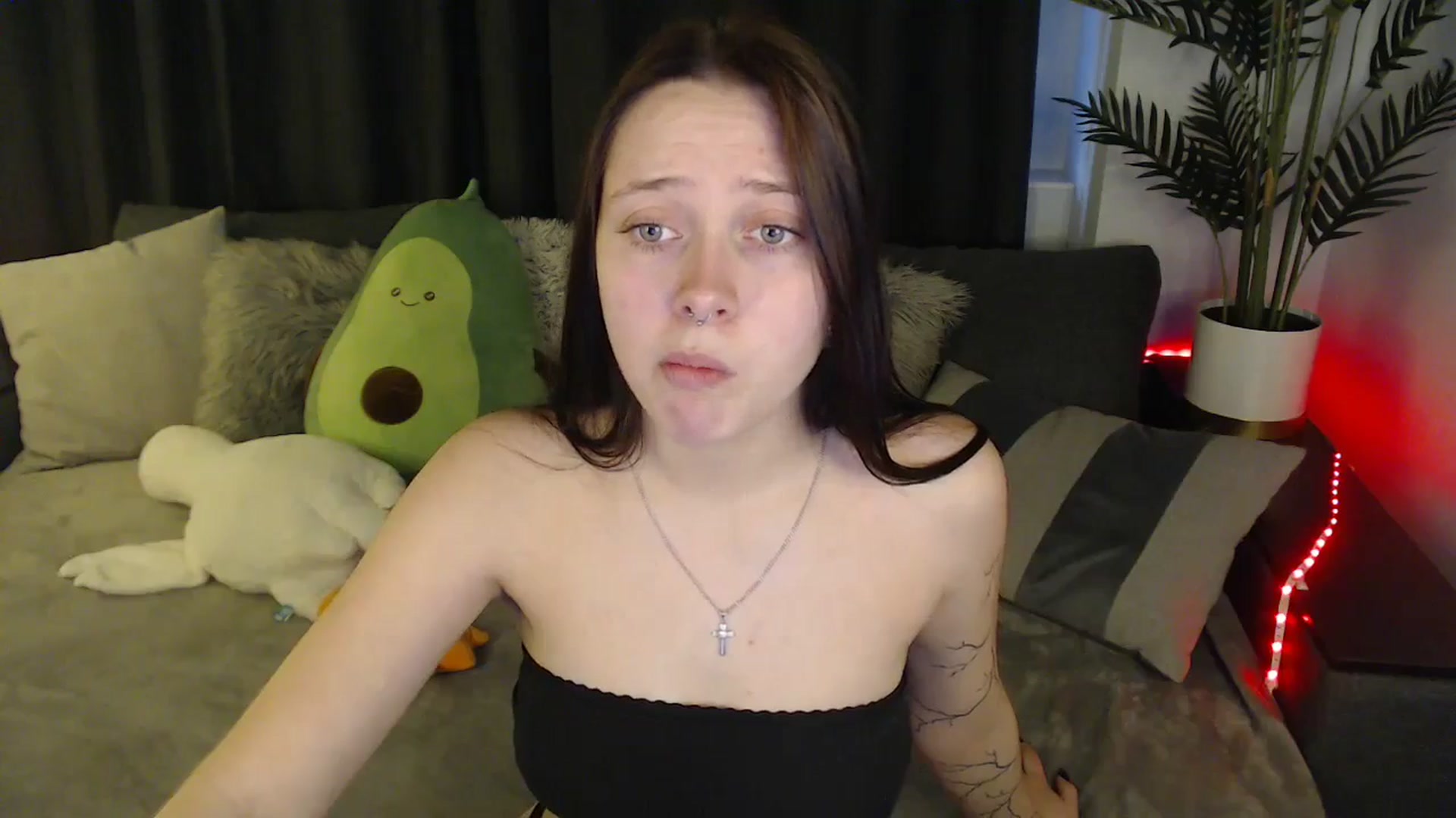 Gallery image thumbnail from SerenaSantos's myfreecams stream on, 05/25/2025, 10:41 image 20 of 20