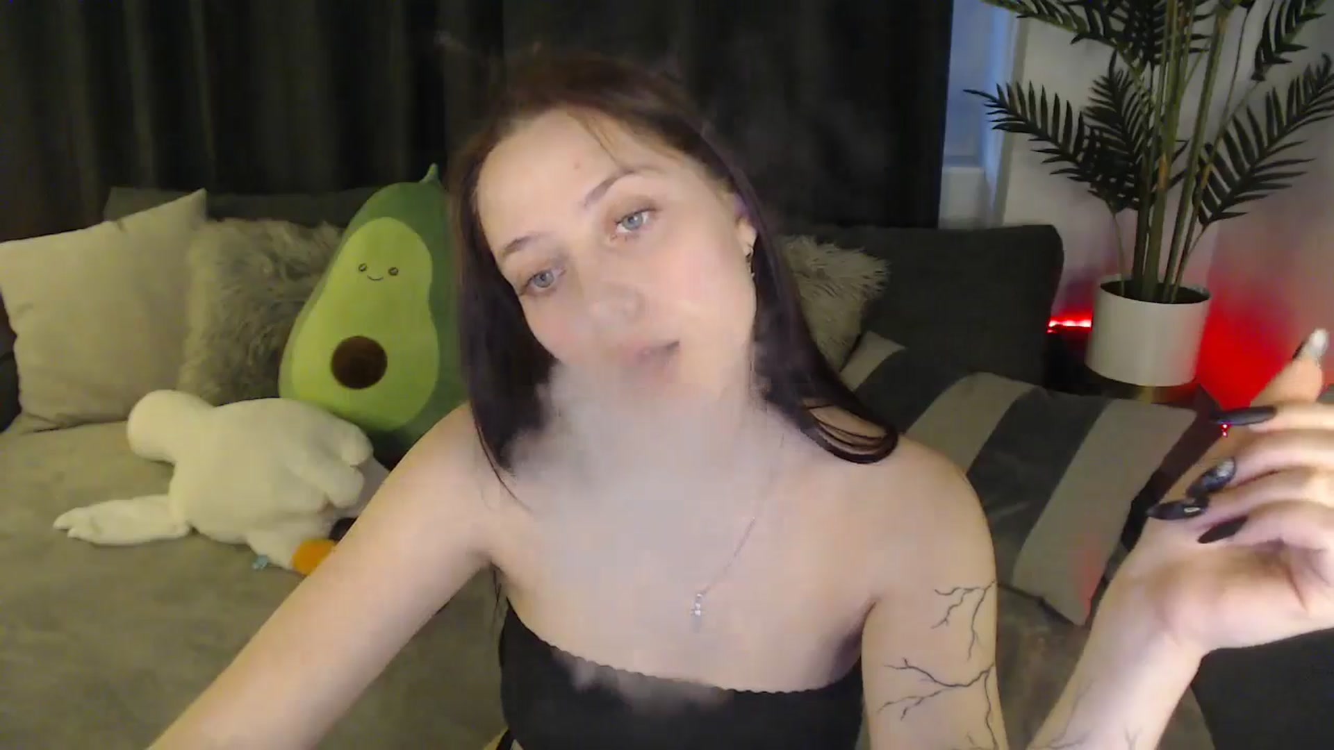 Gallery image thumbnail from SerenaSantos's myfreecams stream on, 05/25/2025, 10:41 image 19 of 20