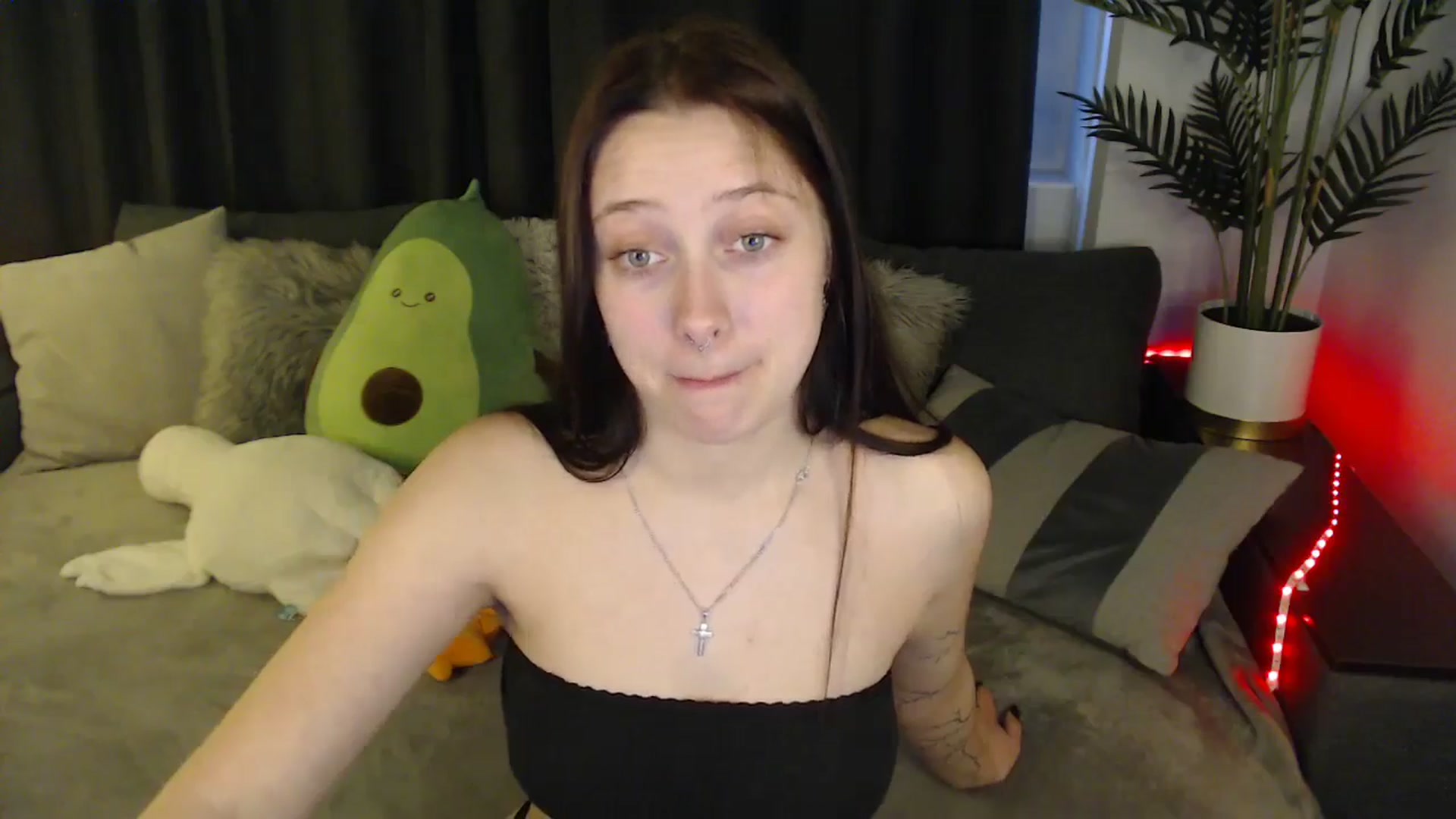 Gallery image thumbnail from SerenaSantos's myfreecams stream on, 05/25/2025, 13:07 image 4 of 20