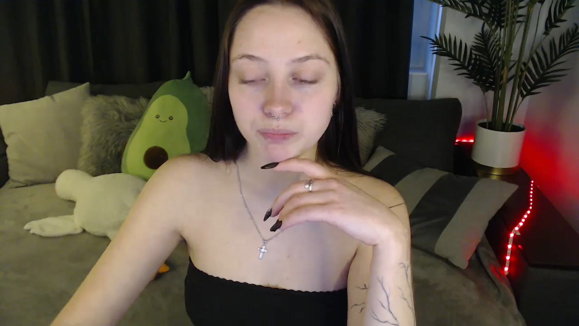 Gallery image thumbnail from SerenaSantos's myfreecams stream on, 05/25/2025, 13:07 image 6 of 20