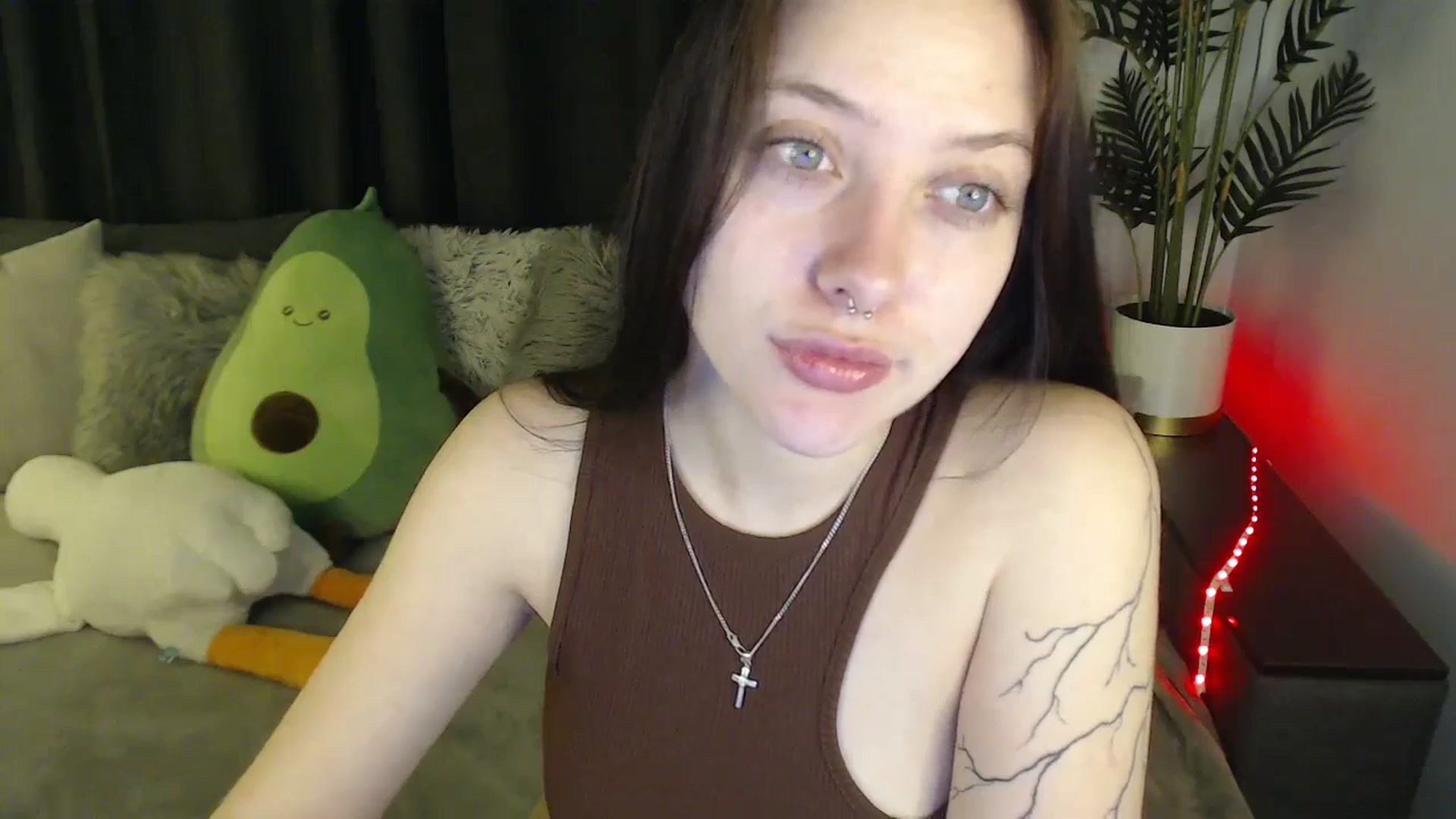 Gallery image thumbnail from SerenaSantos's myfreecams stream on, 05/26/2025, 08:24 image 18 of 20