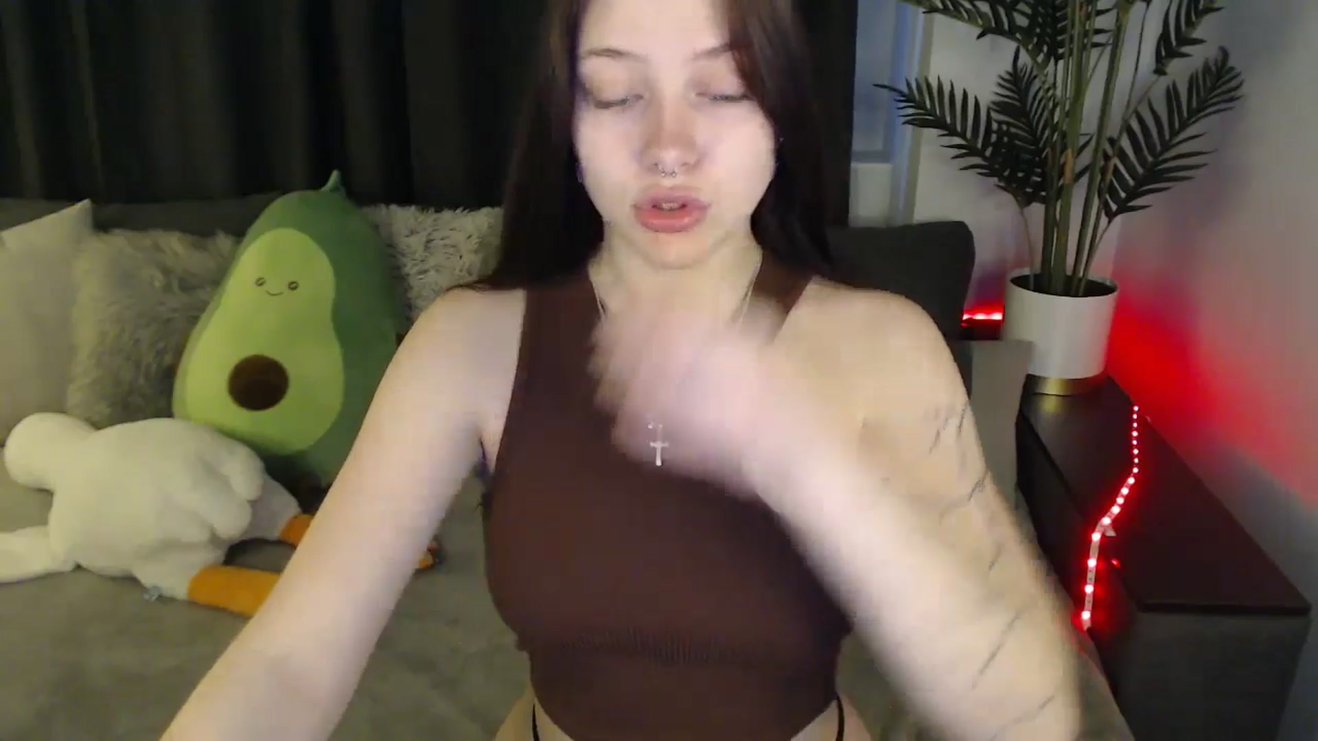 Gallery image thumbnail from SerenaSantos's myfreecams stream on, 05/26/2025, 08:24 image 16 of 20
