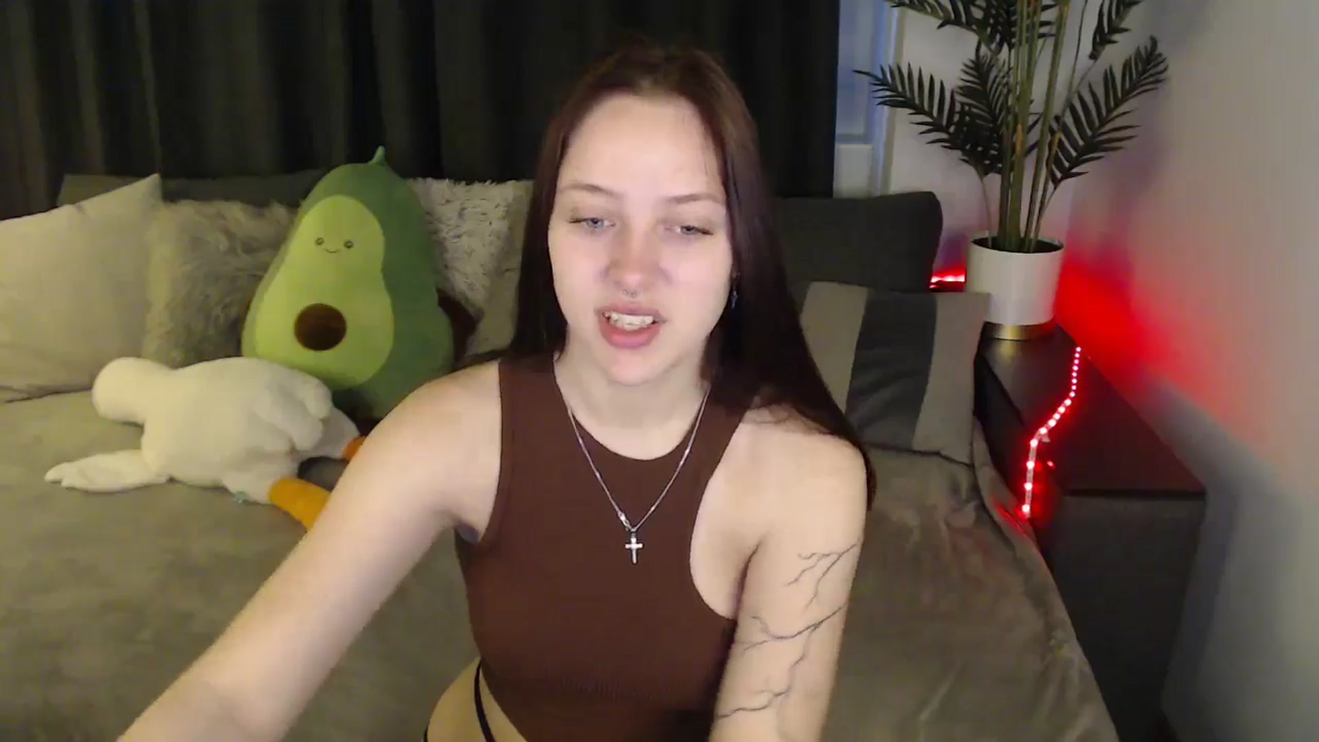 Gallery image thumbnail from SerenaSantos's myfreecams stream on, 05/26/2025, 10:45 image 3 of 20