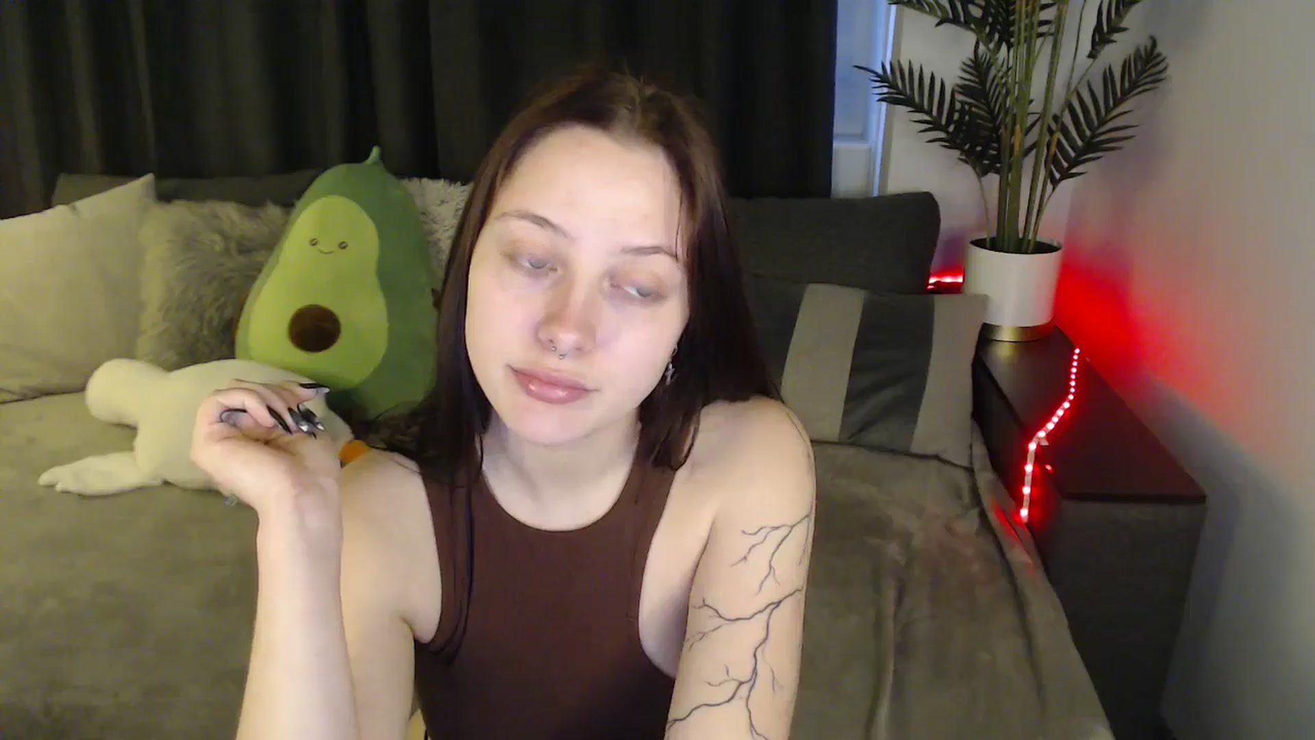 Gallery image thumbnail from SerenaSantos's myfreecams stream on, 05/26/2025, 11:44 image 2 of 20