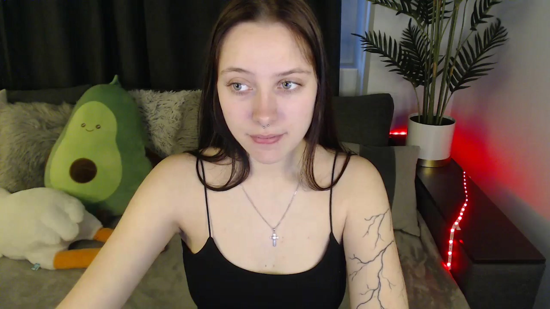 Gallery image thumbnail from SerenaSantos's myfreecams stream on, 05/27/2025, 09:22 image 20 of 20