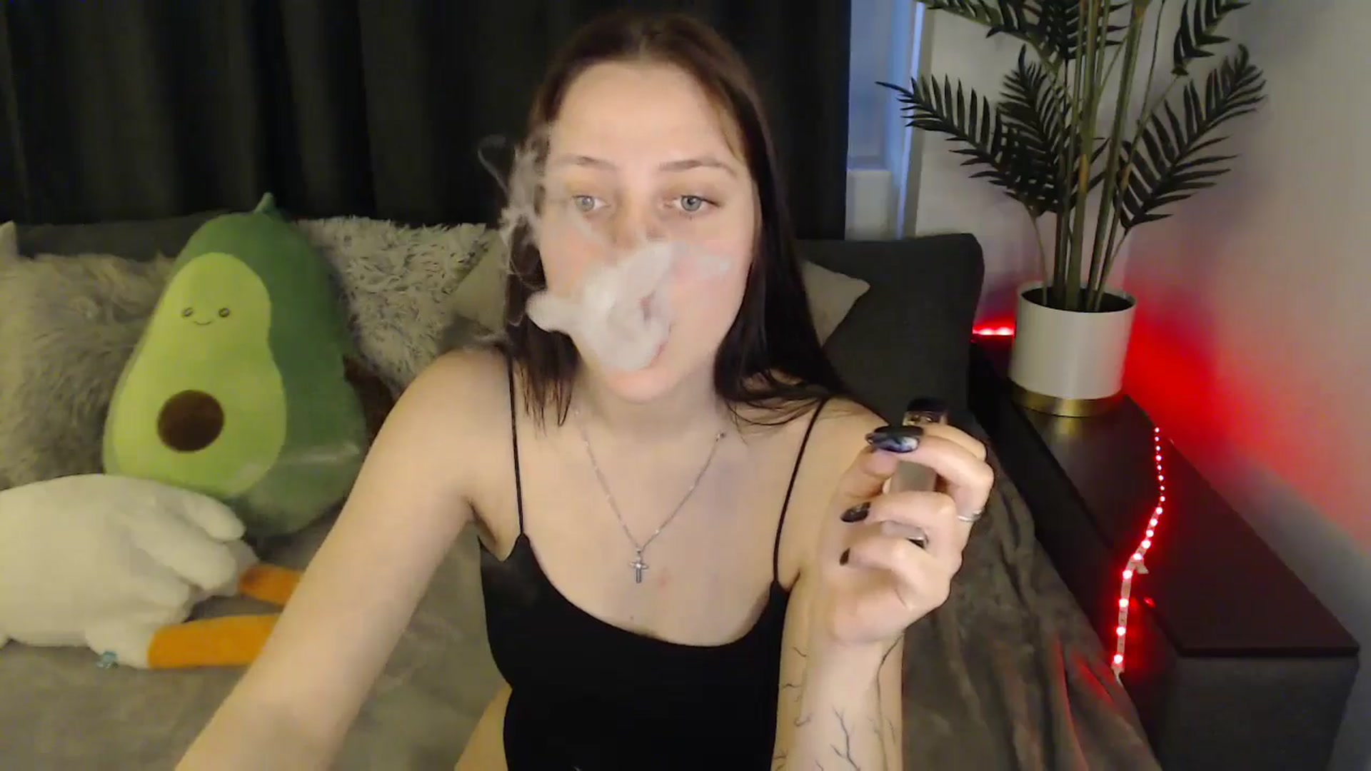 Gallery image thumbnail from SerenaSantos's myfreecams stream on, 05/27/2025, 10:13 image 9 of 20