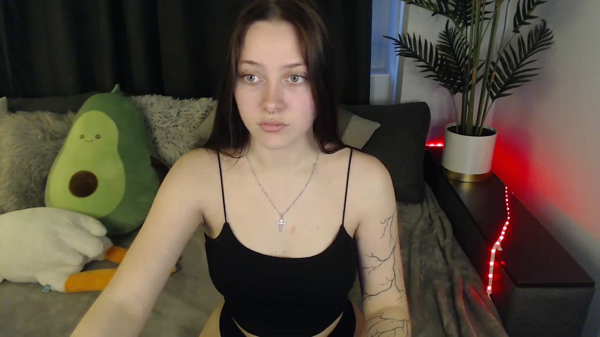 Gallery image thumbnail from SerenaSantos's myfreecams stream on, 05/27/2025, 10:13 image 13 of 20