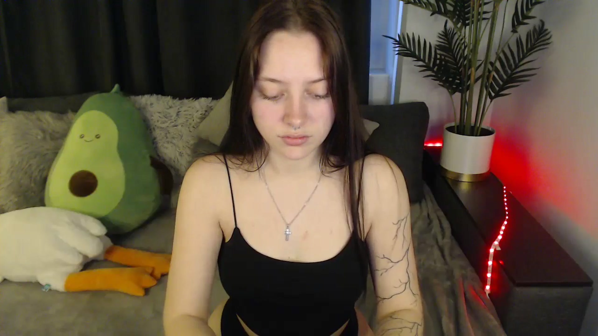 Gallery image thumbnail from SerenaSantos's myfreecams stream on, 05/27/2025, 10:13 image 2 of 20