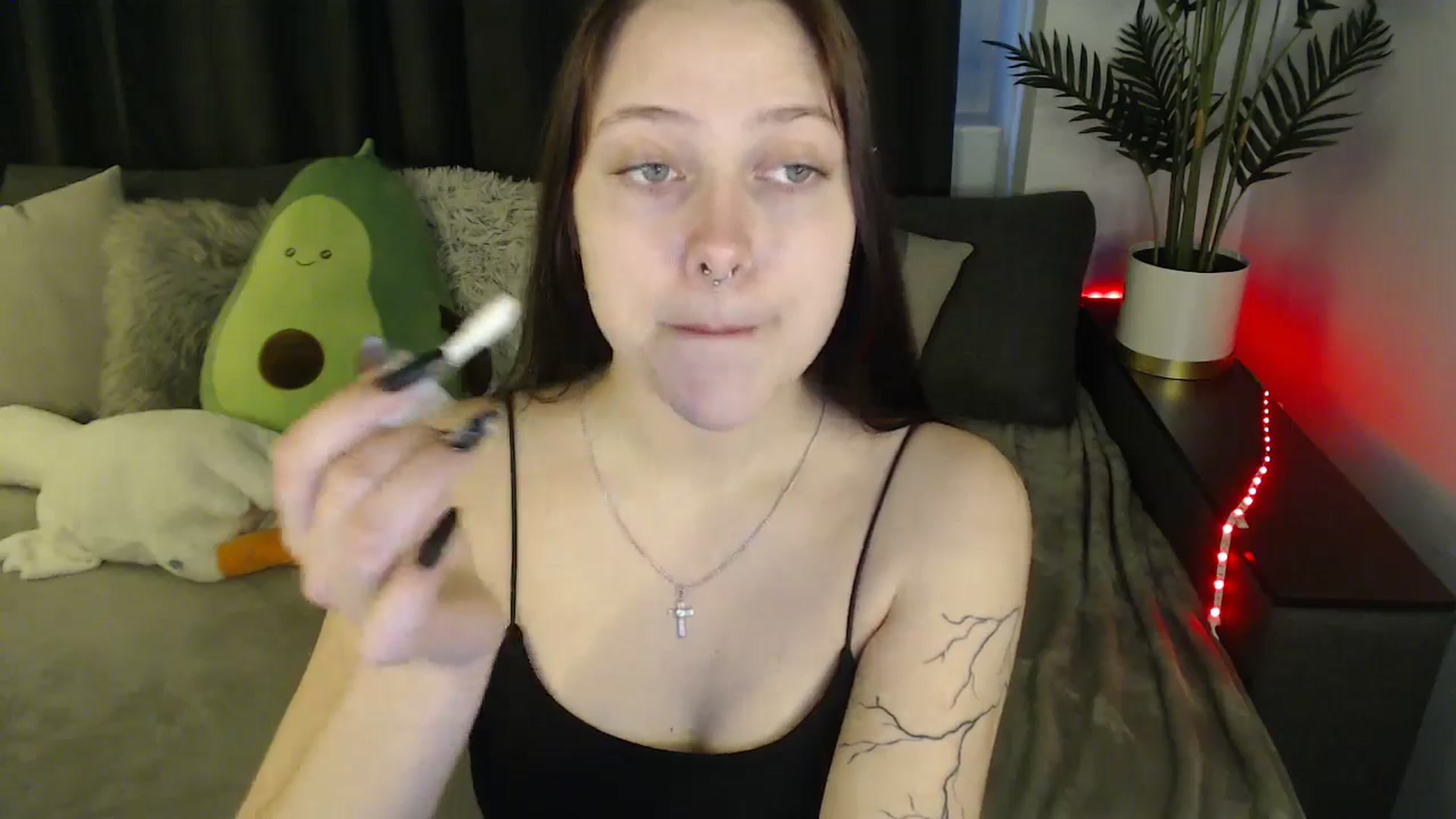 Gallery image thumbnail from SerenaSantos's myfreecams stream on, 05/27/2025, 13:39 image 10 of 20