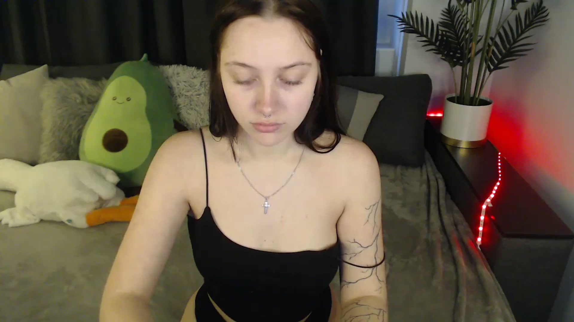 Gallery image thumbnail from SerenaSantos's myfreecams stream on, 05/27/2025, 13:39 image 18 of 20