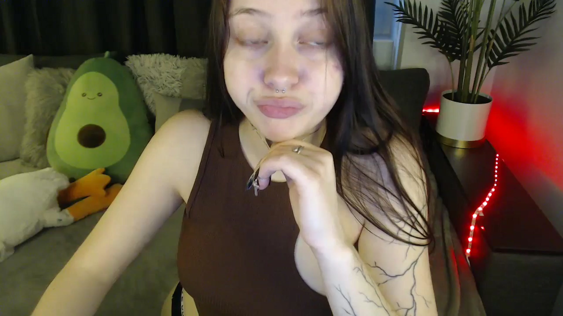 Gallery image thumbnail from SerenaSantos's myfreecams stream on, 05/28/2025, 11:46 image 15 of 20