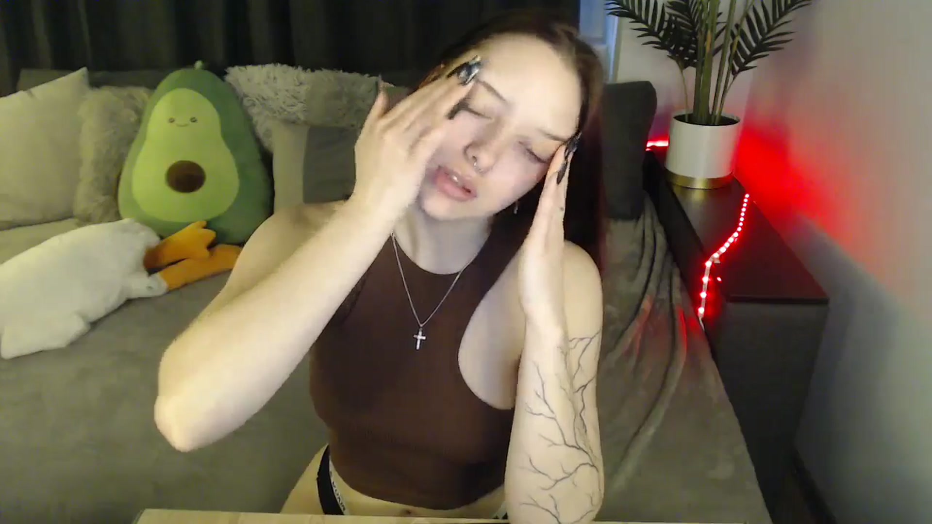 Gallery image thumbnail from SerenaSantos's myfreecams stream on, 05/28/2025, 12:27 image 2 of 20