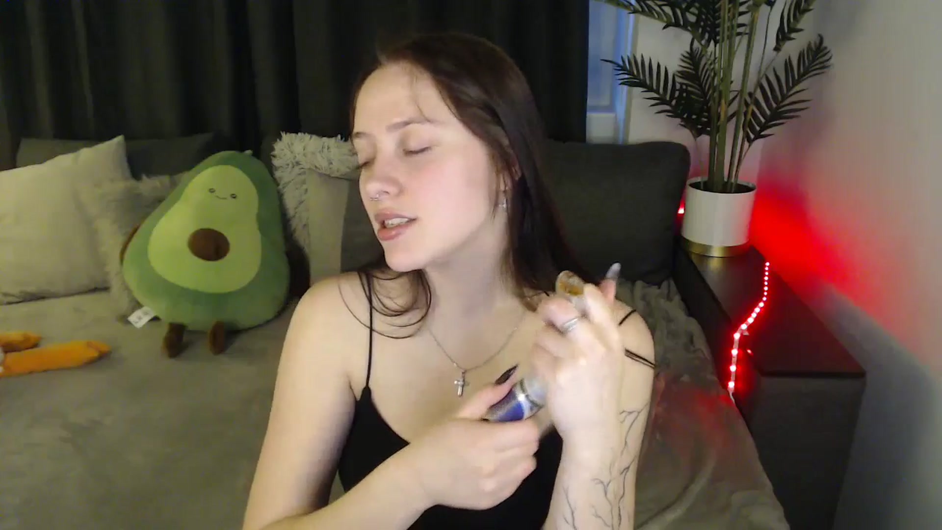 Gallery image thumbnail from SerenaSantos's myfreecams stream on, 05/30/2025, 13:58 image 2 of 20