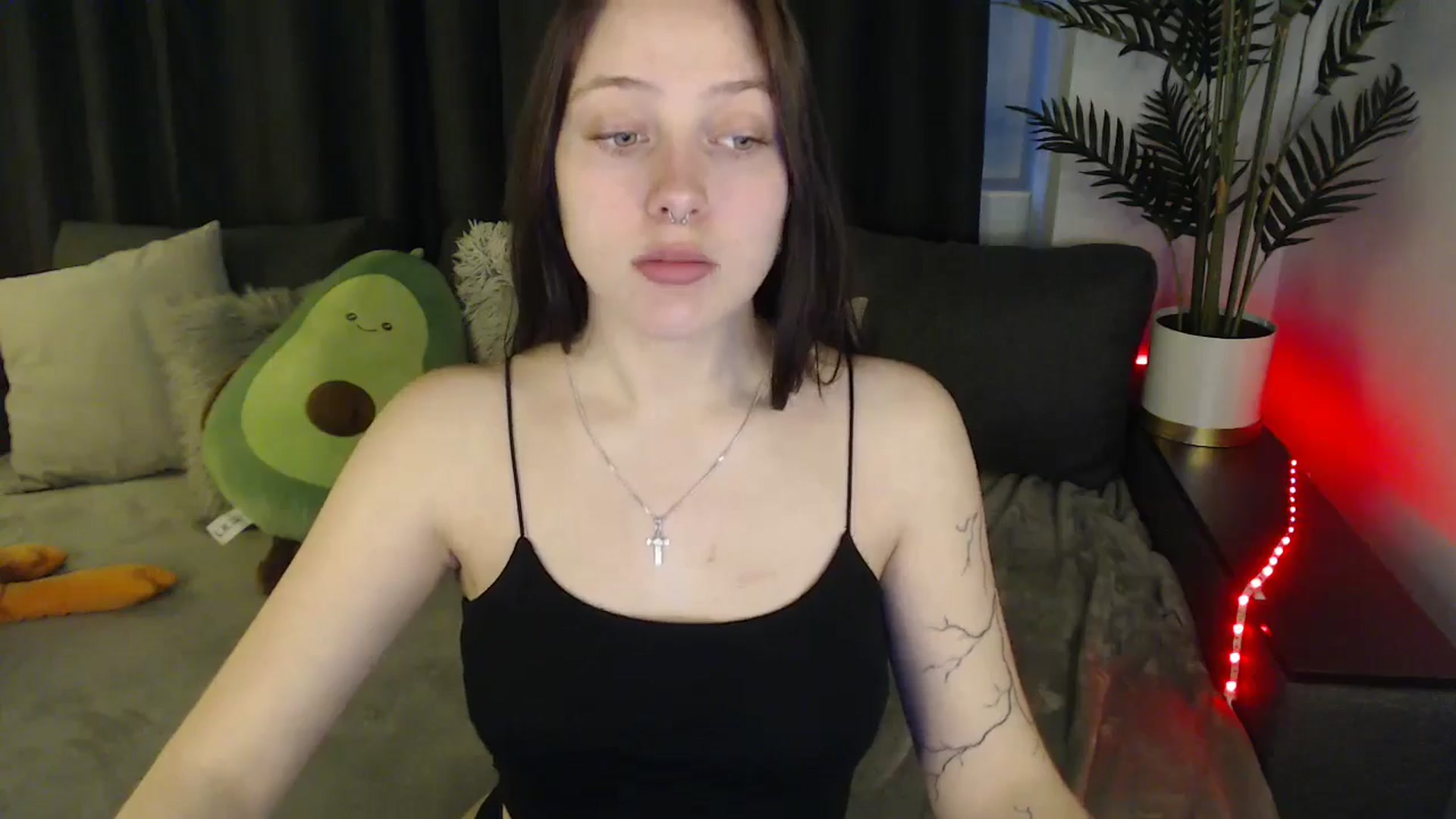 Gallery image thumbnail from SerenaSantos's myfreecams stream on, 05/30/2025, 13:58 image 5 of 20