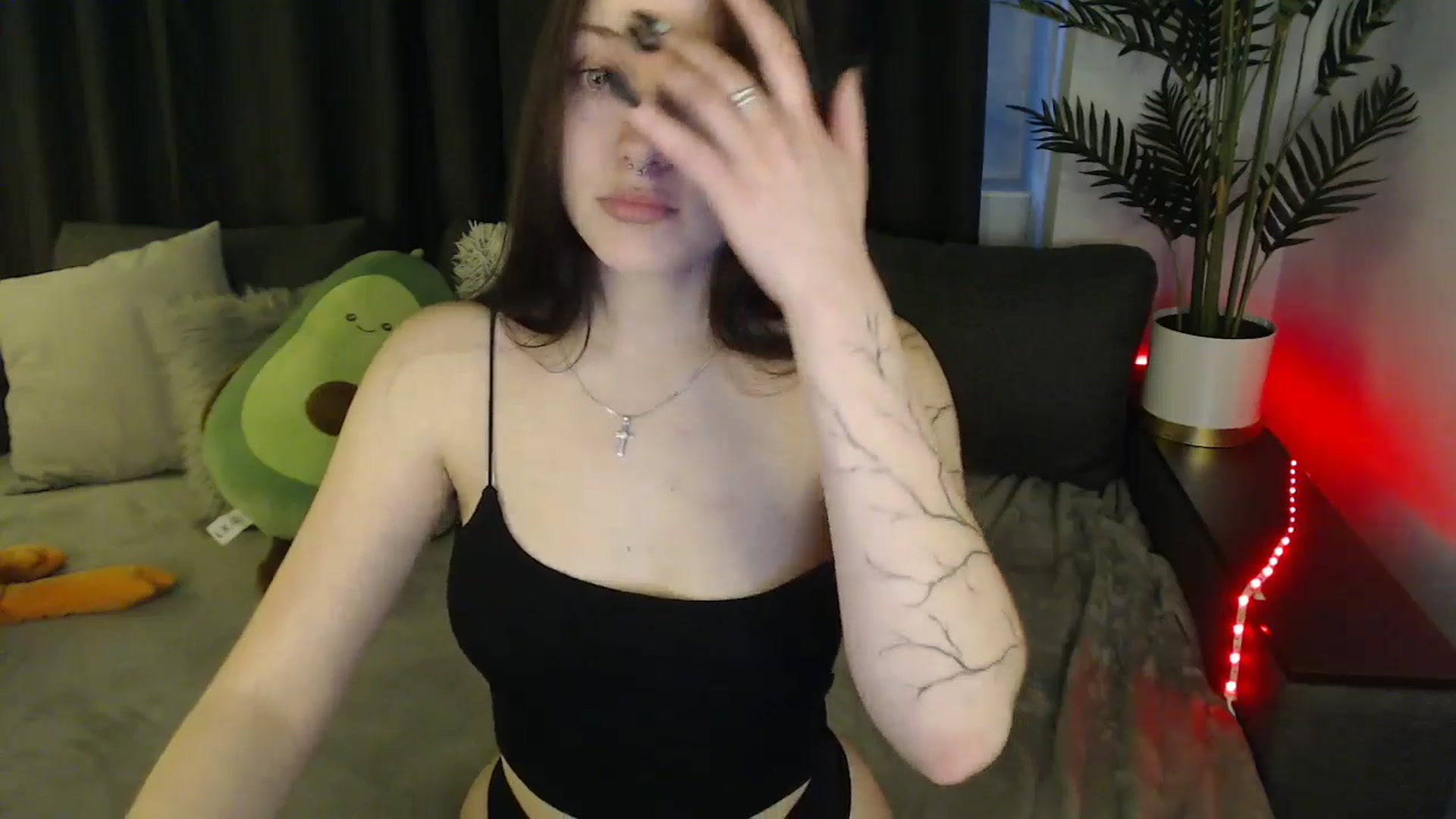 Gallery image thumbnail from SerenaSantos's myfreecams stream on, 05/30/2025, 13:58 image 13 of 20