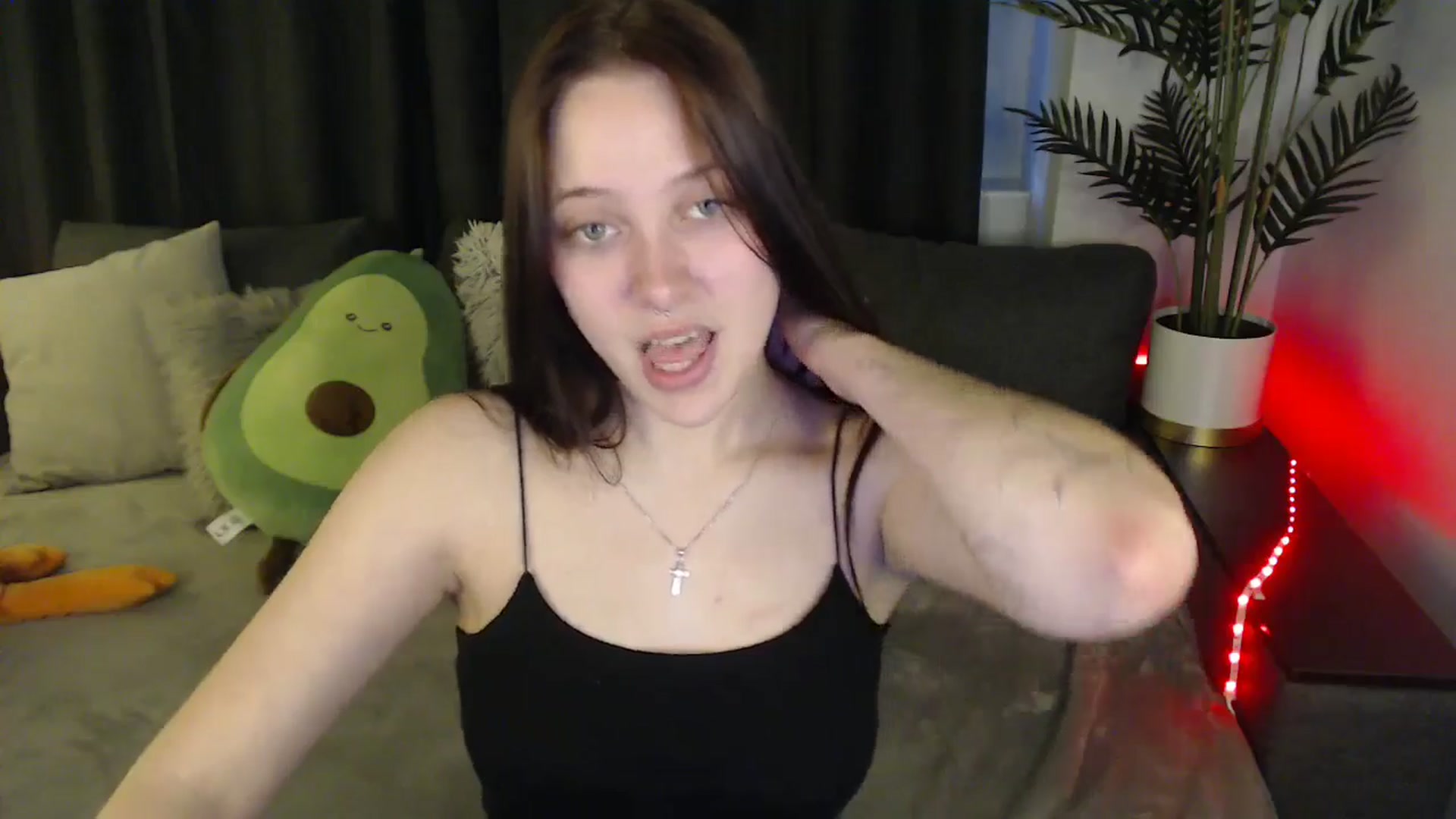 Gallery image thumbnail from SerenaSantos's myfreecams stream on, 05/30/2025, 13:58 image 8 of 20