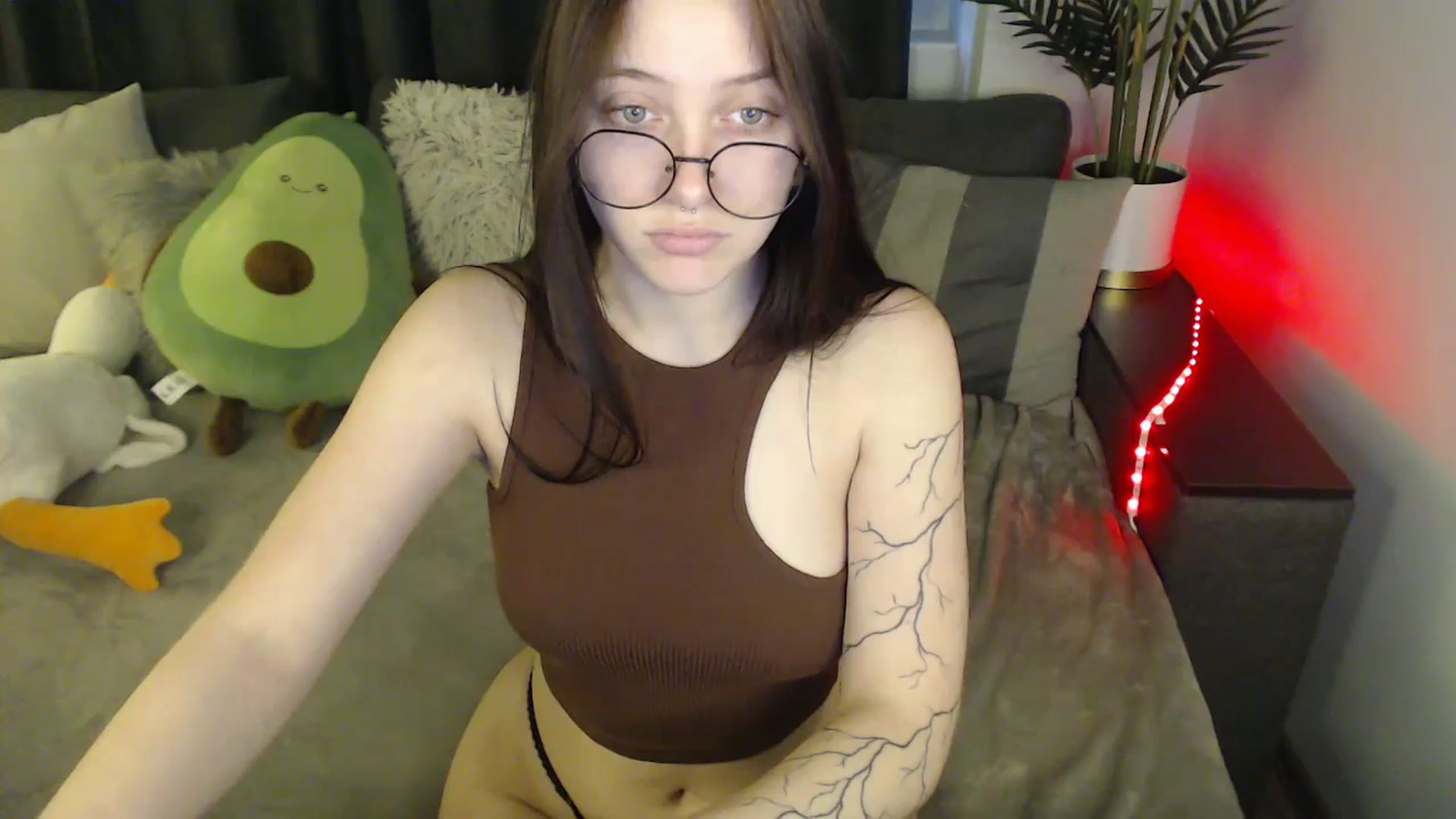 Gallery image thumbnail from SerenaSantos's myfreecams stream on, 05/31/2025, 09:43 image 18 of 20