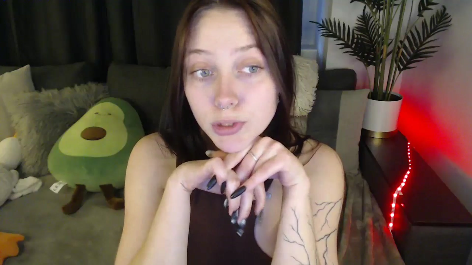 Gallery image thumbnail from SerenaSantos's myfreecams stream on, 05/31/2025, 13:22 image 10 of 20
