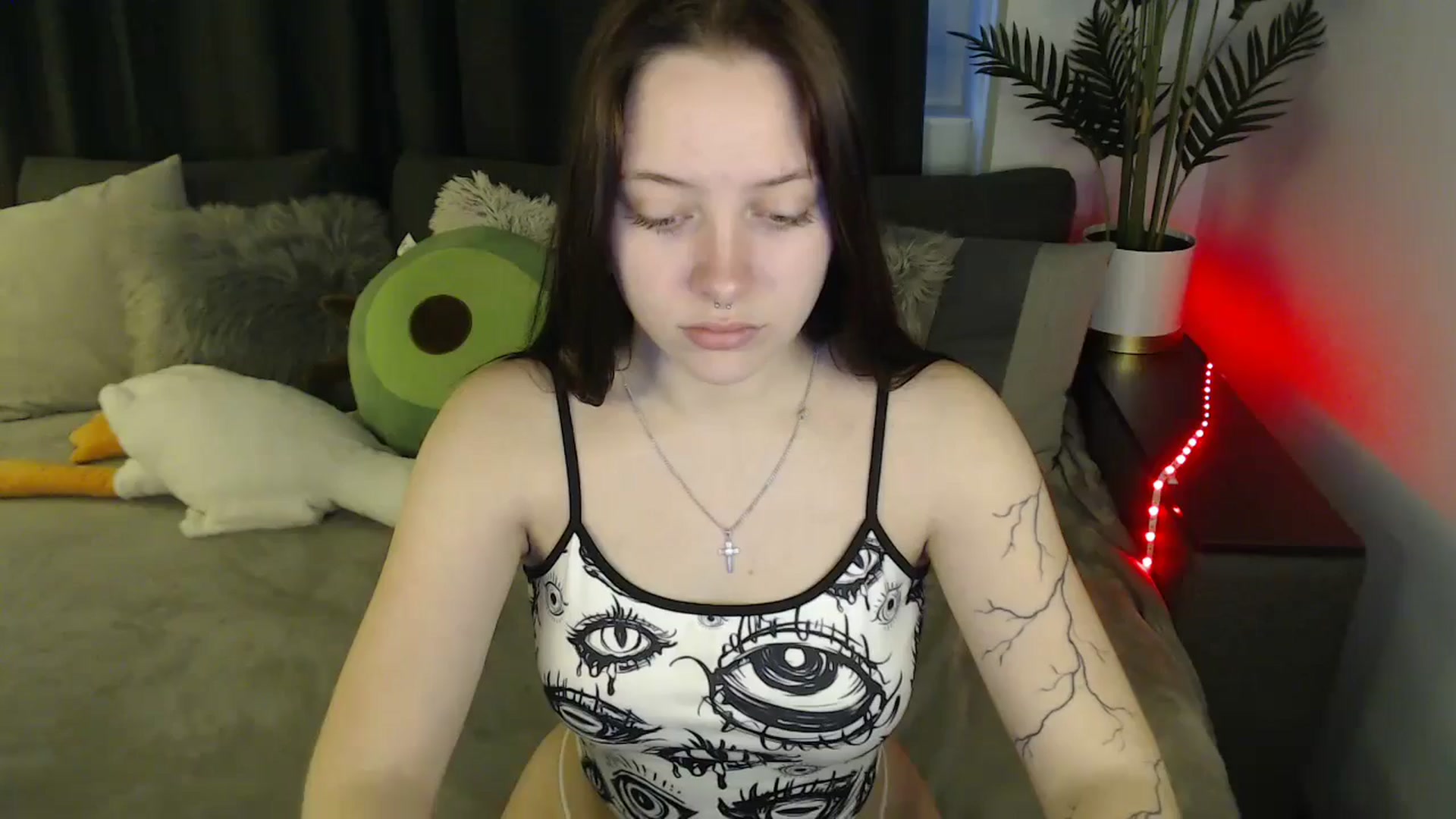 Gallery image thumbnail from SerenaSantos's myfreecams stream on, 06/02/2025, 10:51 image 1 of 20