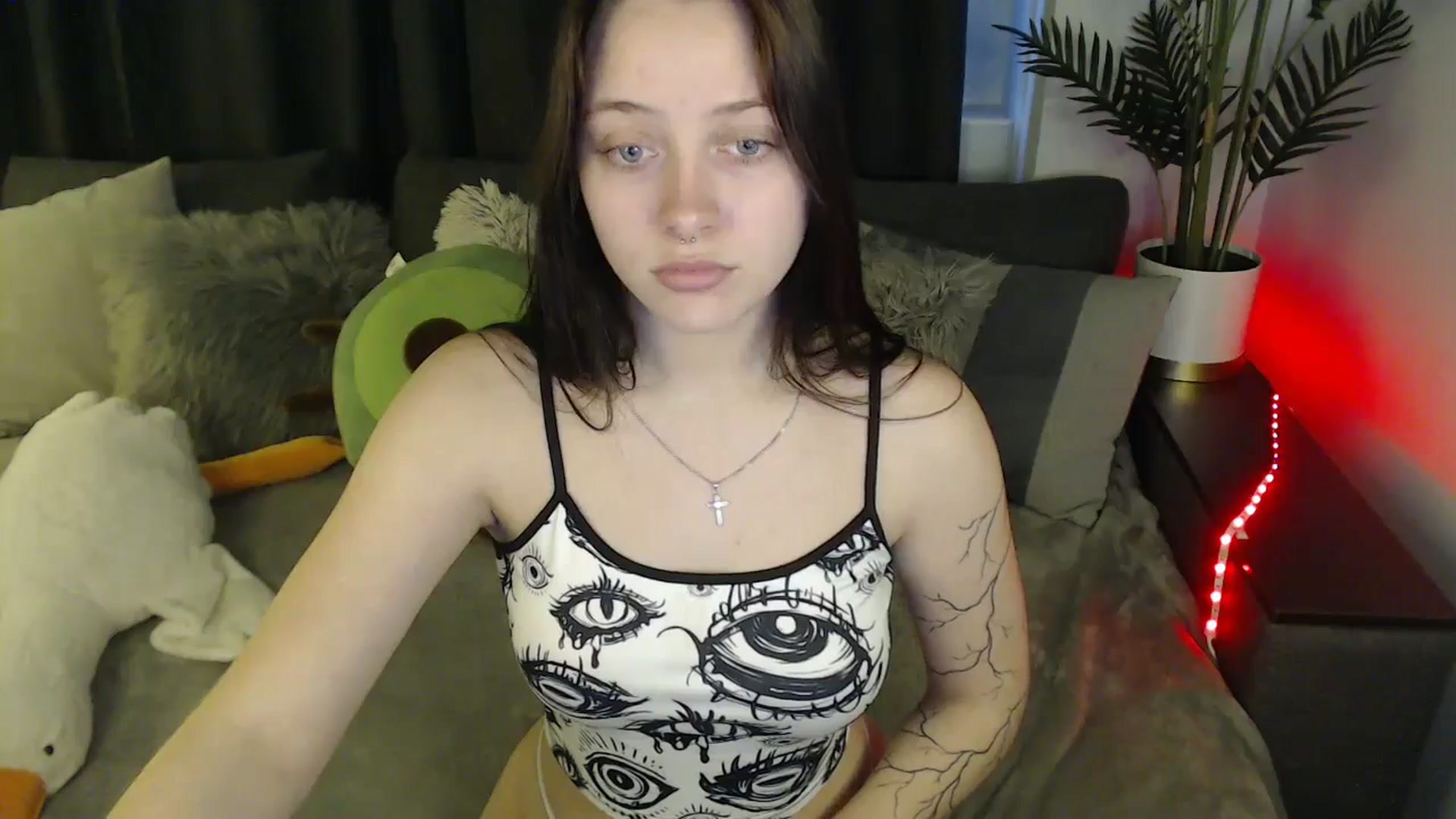 Gallery image thumbnail from SerenaSantos's myfreecams stream on, 06/02/2025, 12:16 image 18 of 20